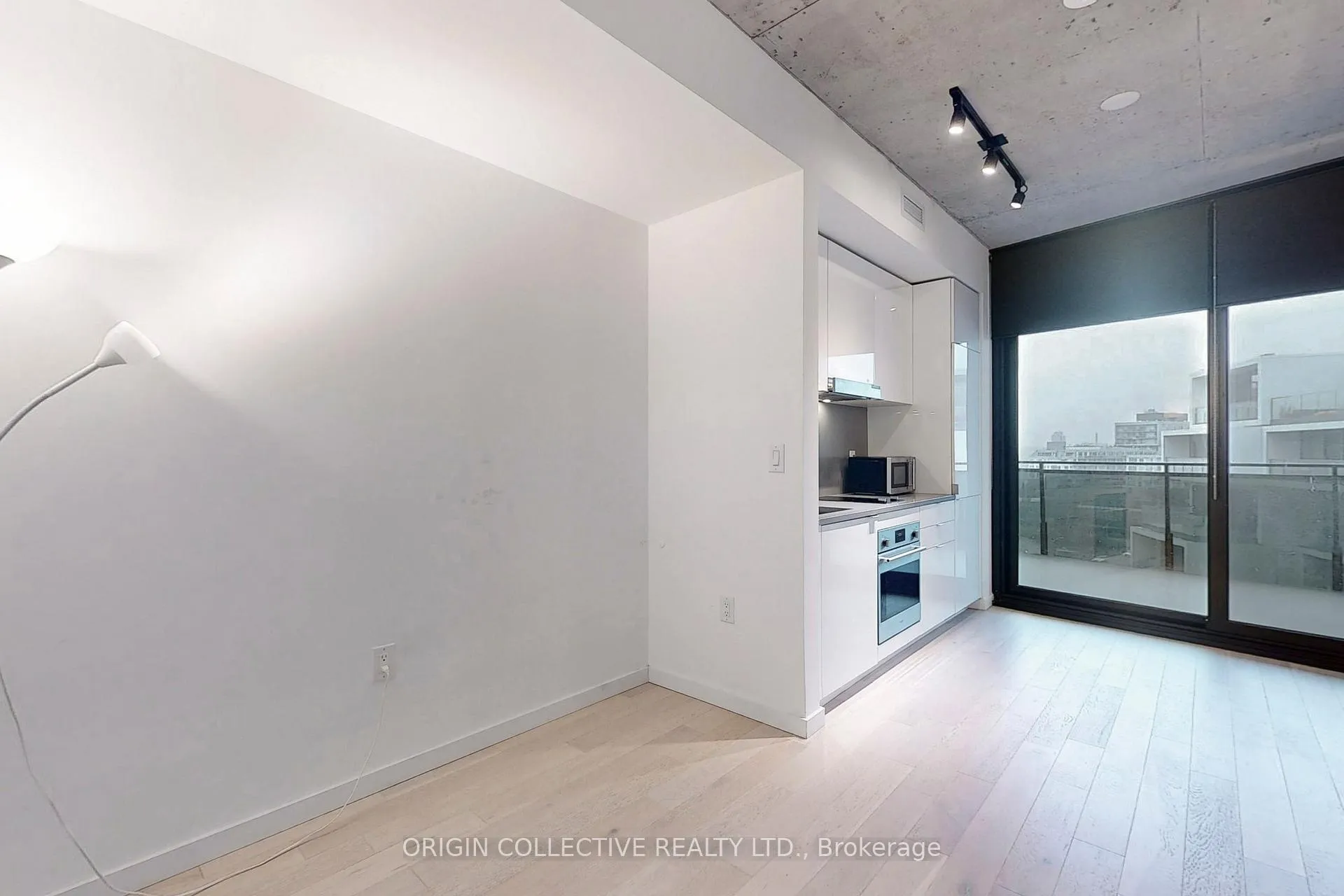 Photo 9 of Unit 1109, 21 Lawren Harris Square, Toronto, Waterfront Communities — HOMEH