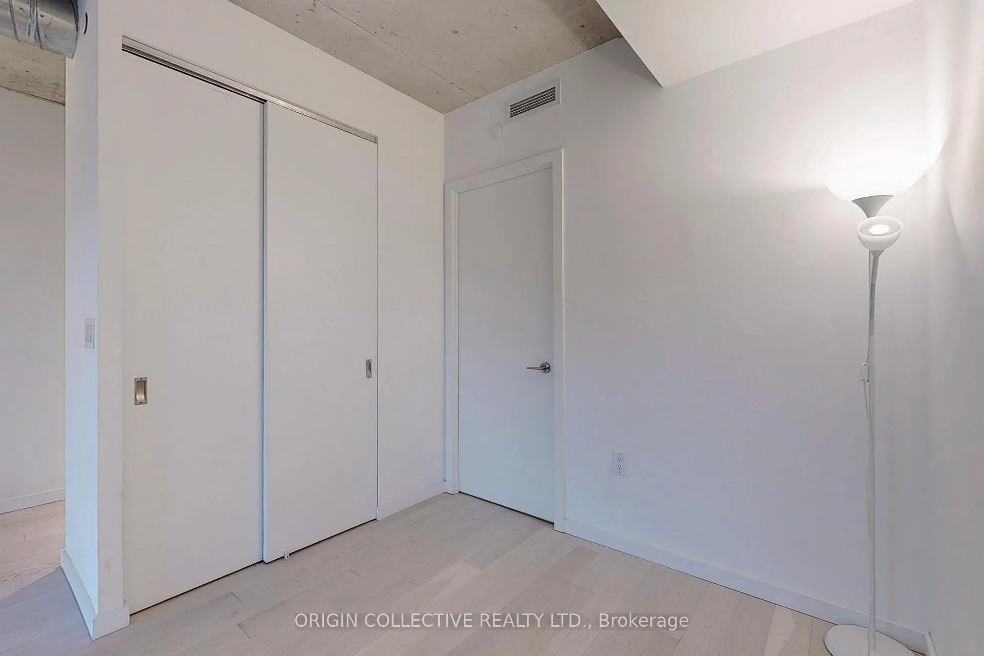 Photo 18 of Unit 1109, 21 Lawren Harris Square, Toronto, Waterfront Communities — HOMEH