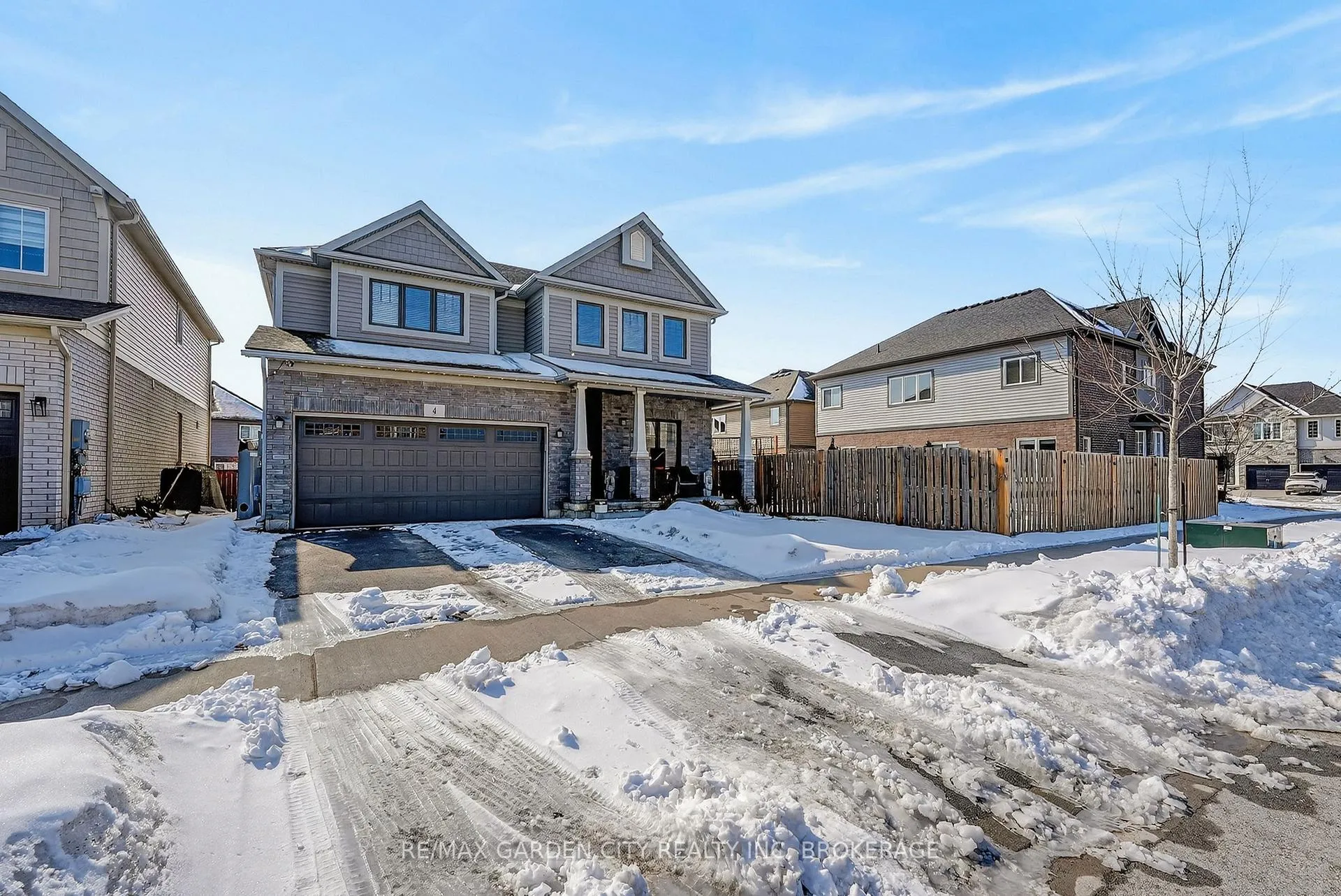 Photo 1 of 4 Riley Avenue, Pelham, Fonthill — HOMEH