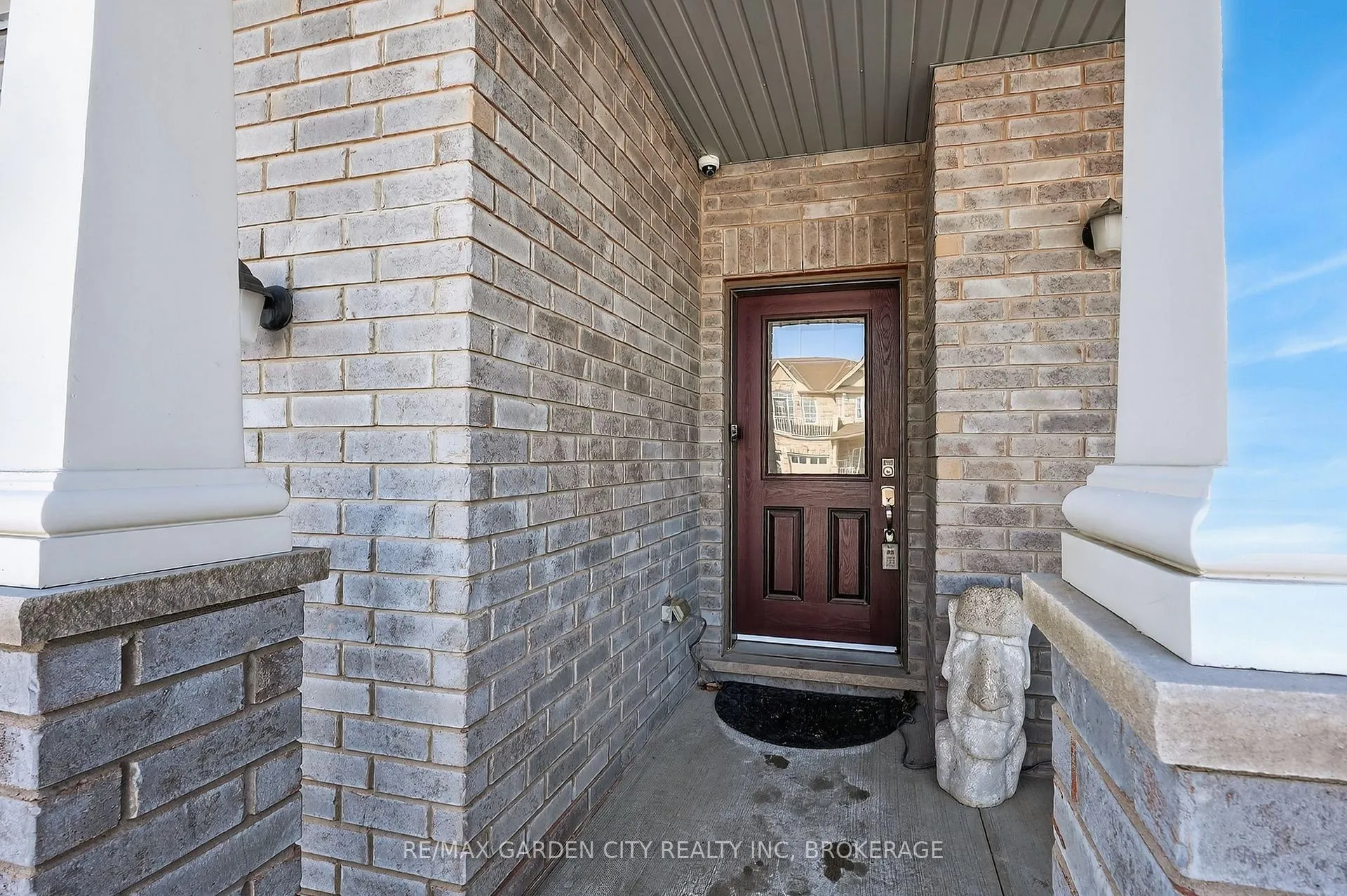 Photo 4 of 4 Riley Avenue, Pelham, Fonthill — HOMEH