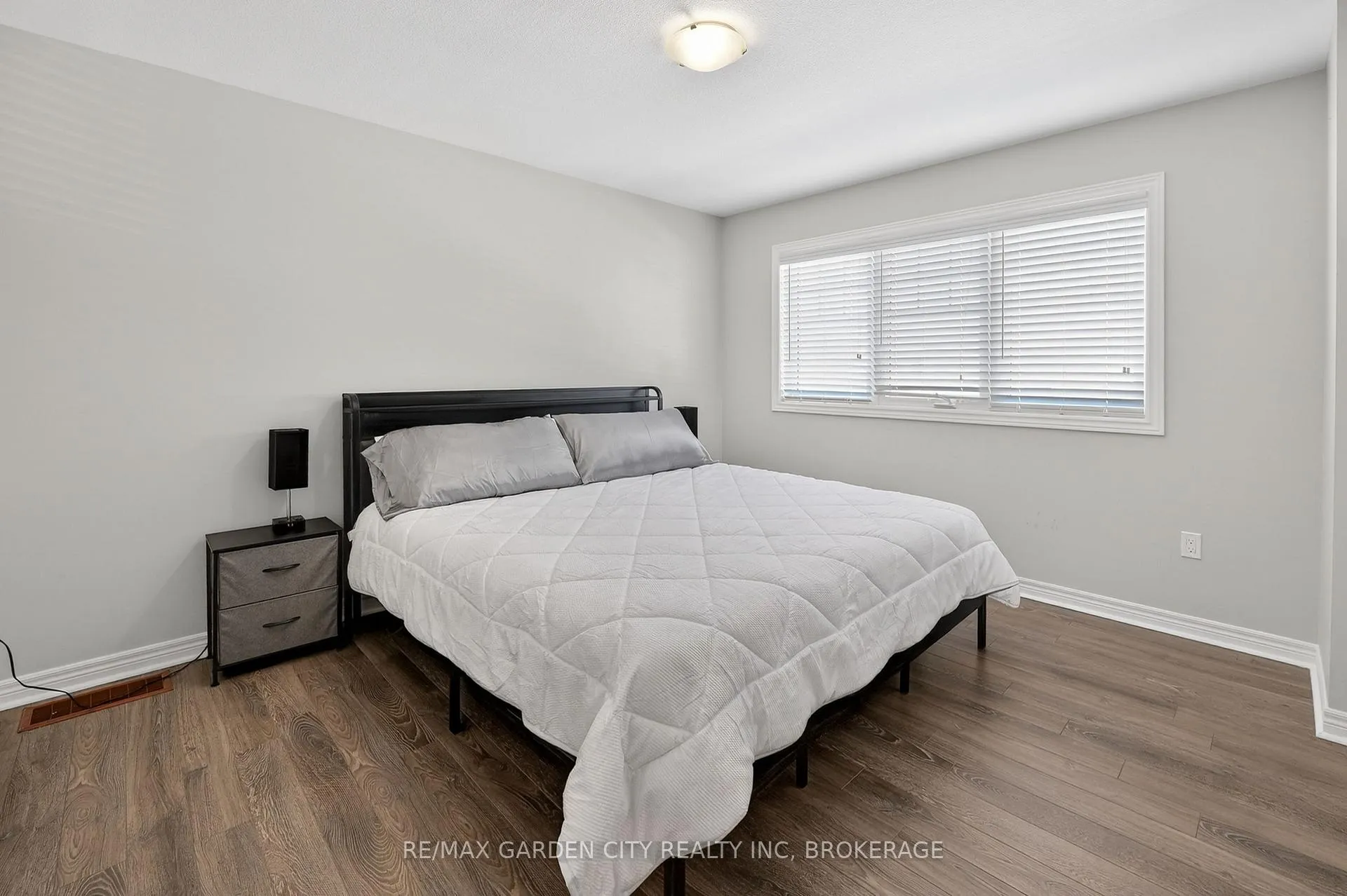 Photo 32 of 4 Riley Avenue, Pelham, Fonthill — HOMEH