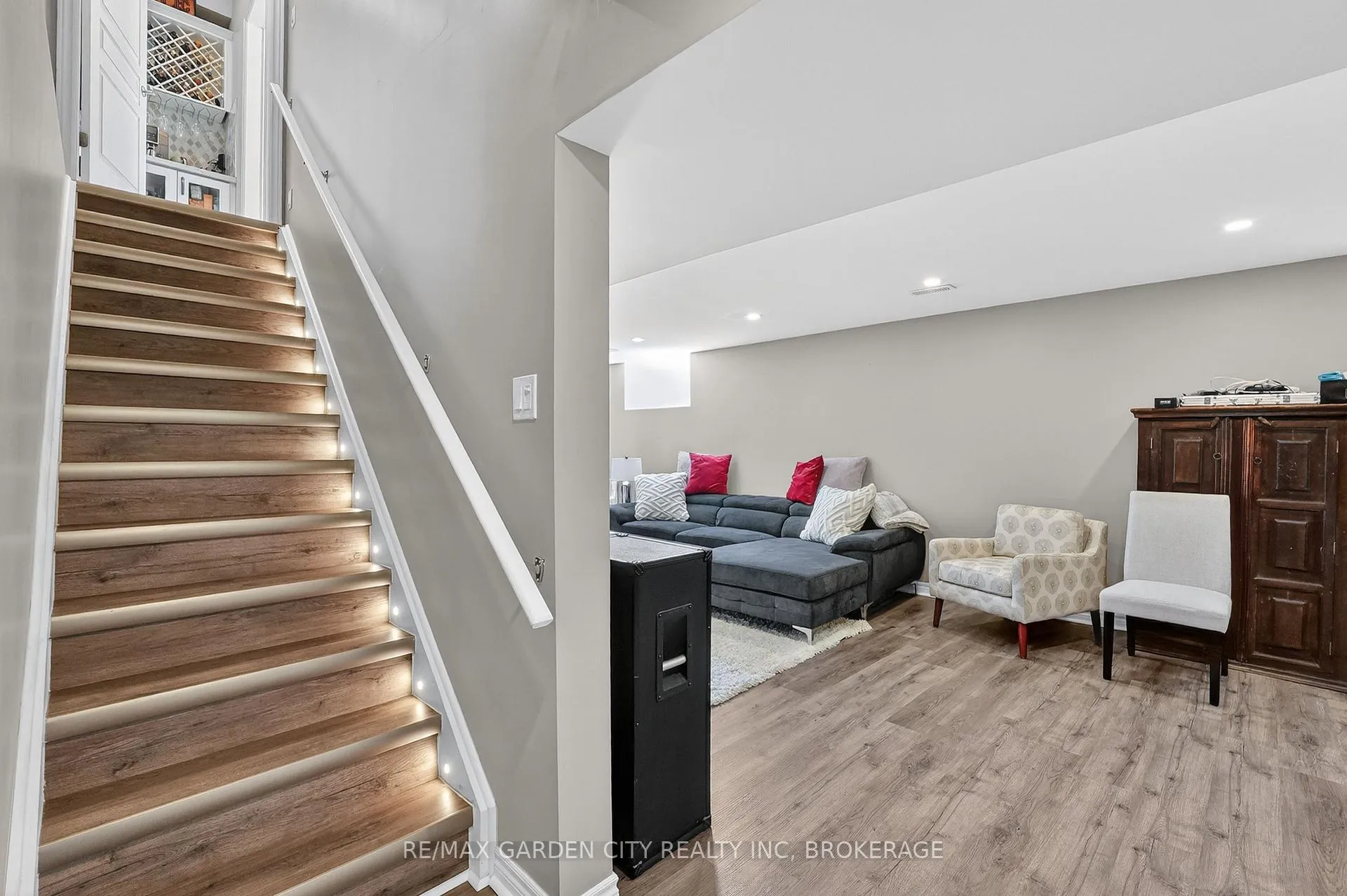 Photo 36 of 4 Riley Avenue, Pelham, Fonthill — HOMEH