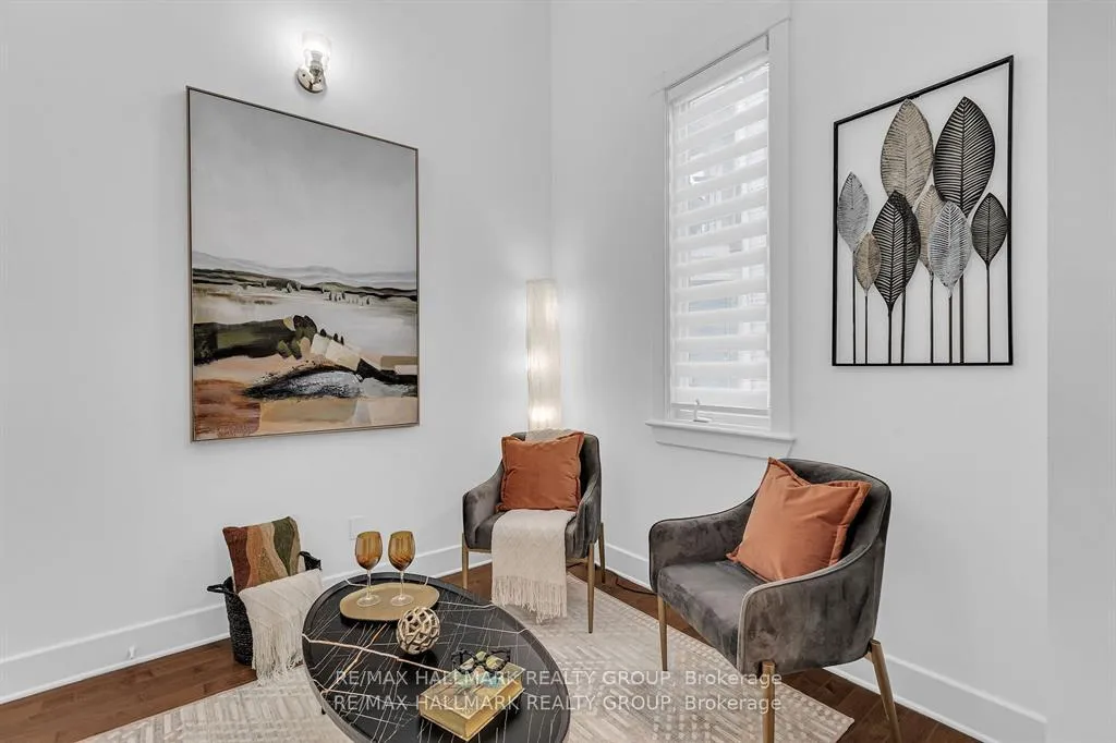 Photo 8 of Unit D, 124 Guigues Avenue, Ottawa, Lower Town/Byward Market — HOMEH