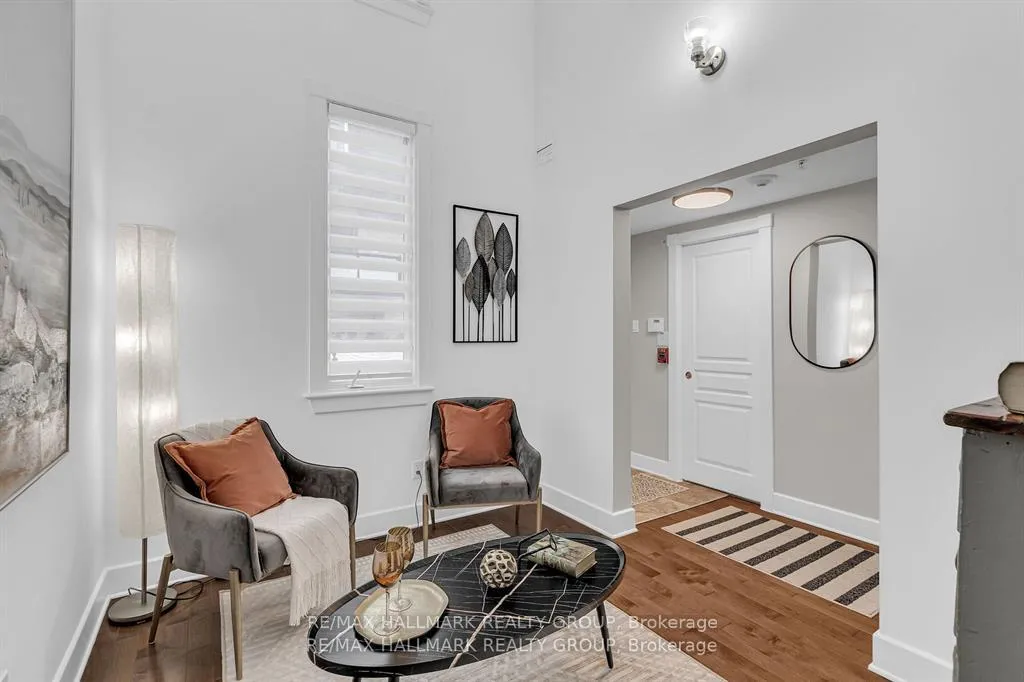 Photo 9 of Unit D, 124 Guigues Avenue, Ottawa, Lower Town/Byward Market — HOMEH