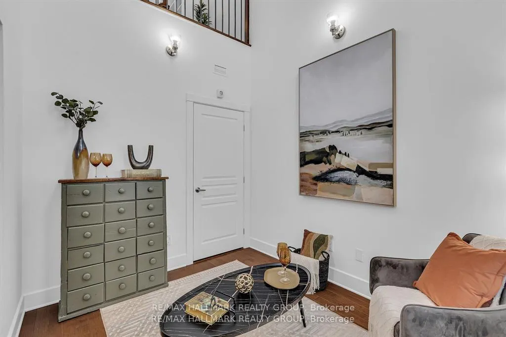 Photo 10 of Unit D, 124 Guigues Avenue, Ottawa, Lower Town/Byward Market — HOMEH