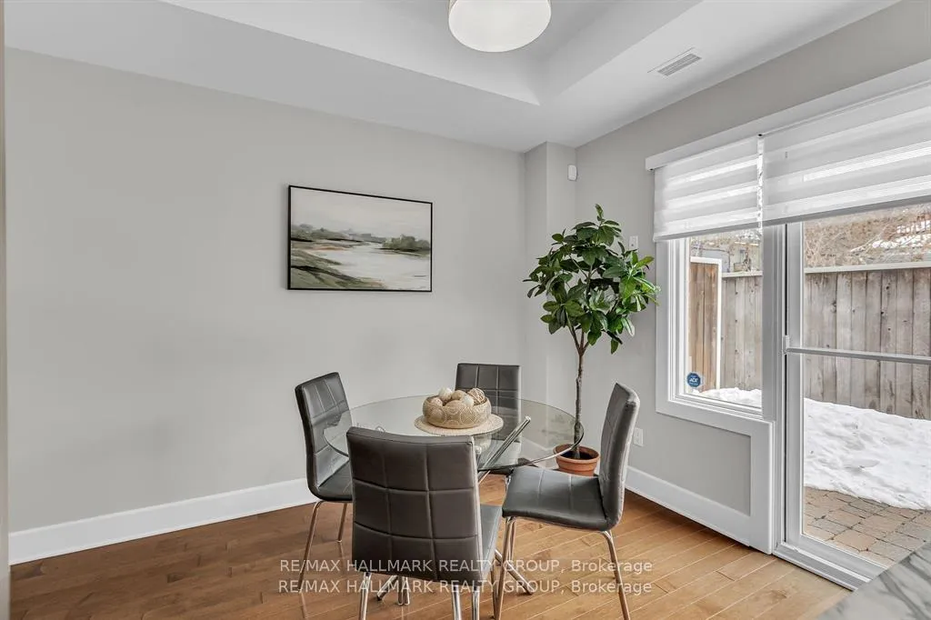 Photo 14 of Unit D, 124 Guigues Avenue, Ottawa, Lower Town/Byward Market — HOMEH