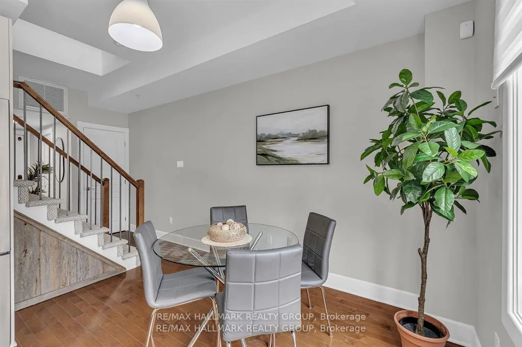 Photo 15 of Unit D, 124 Guigues Avenue, Ottawa, Lower Town/Byward Market — HOMEH