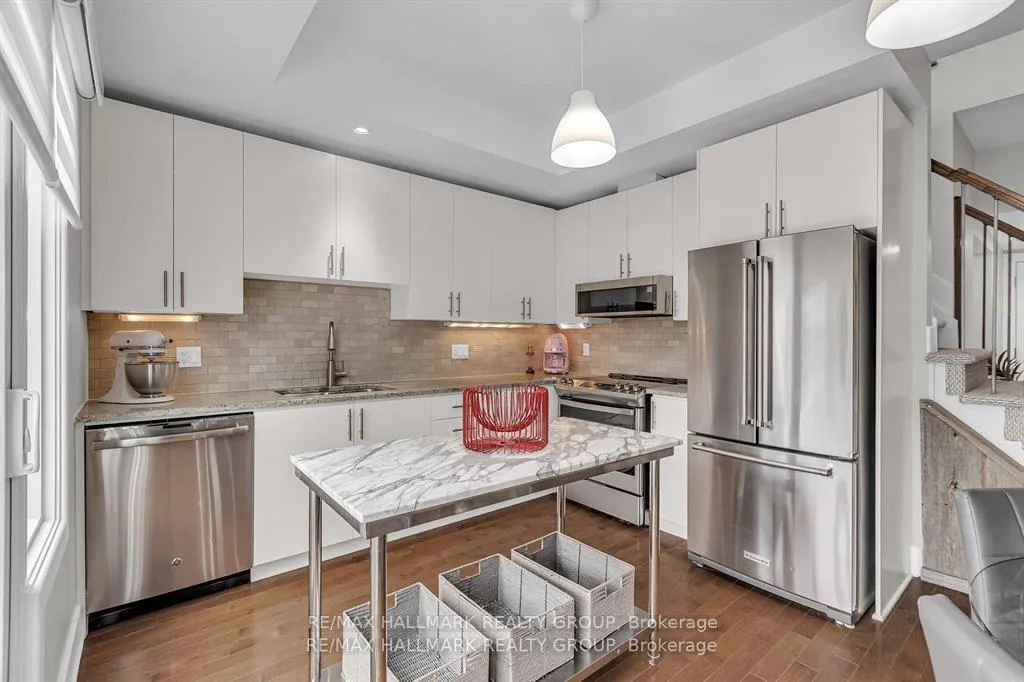 Photo 17 of Unit D, 124 Guigues Avenue, Ottawa, Lower Town/Byward Market — HOMEH