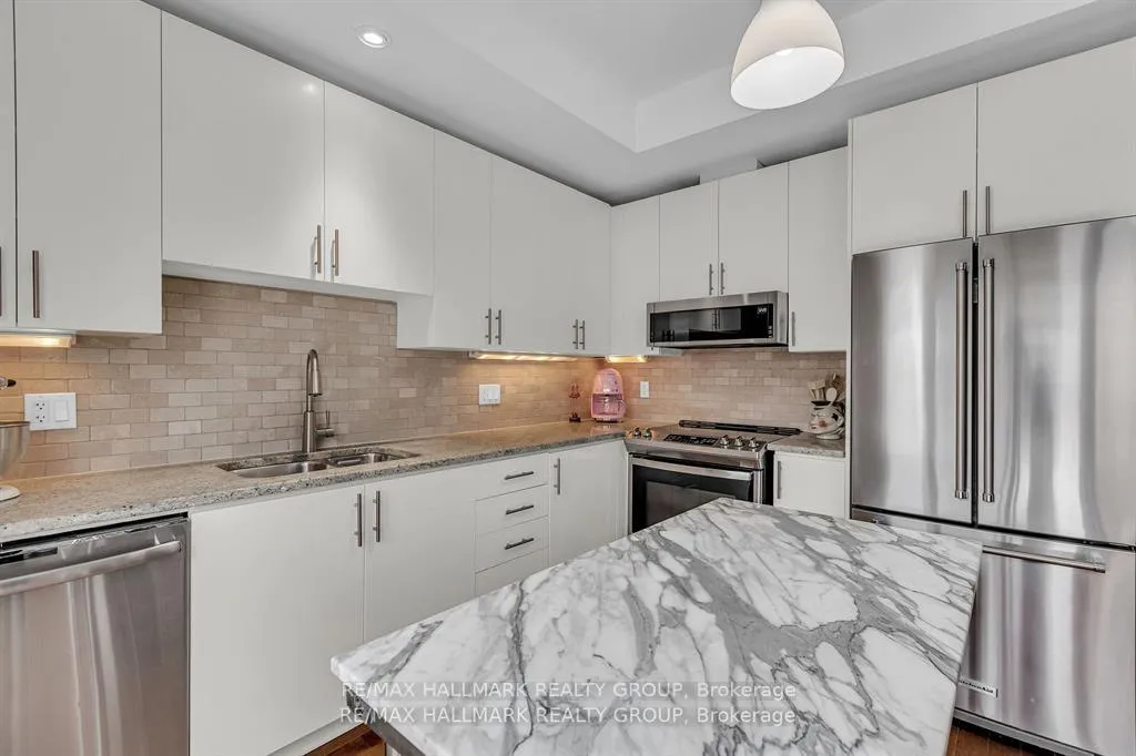 Photo 20 of Unit D, 124 Guigues Avenue, Ottawa, Lower Town/Byward Market — HOMEH