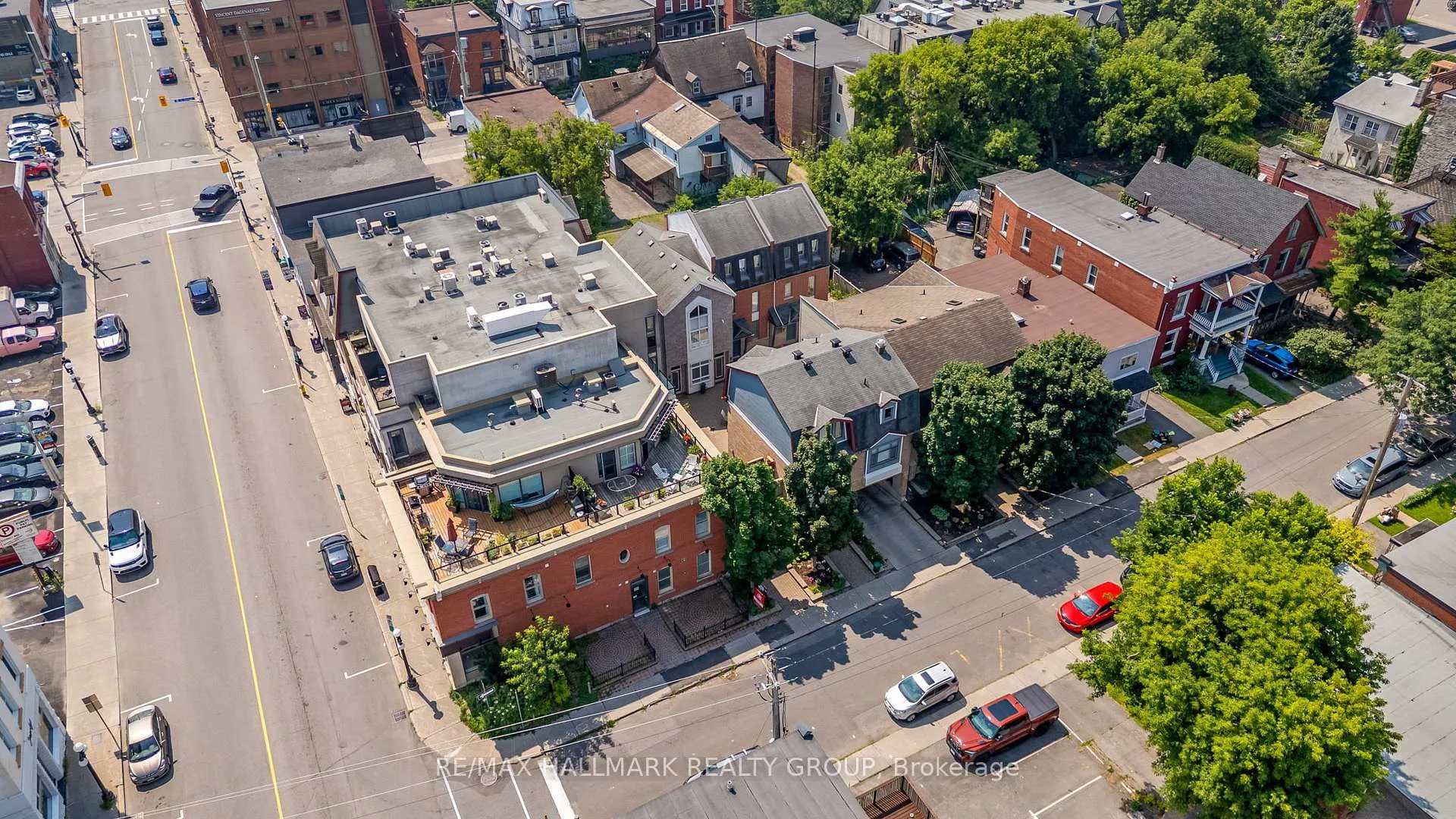 Photo 40 of Unit D, 124 Guigues Avenue, Ottawa, Lower Town/Byward Market — HOMEH