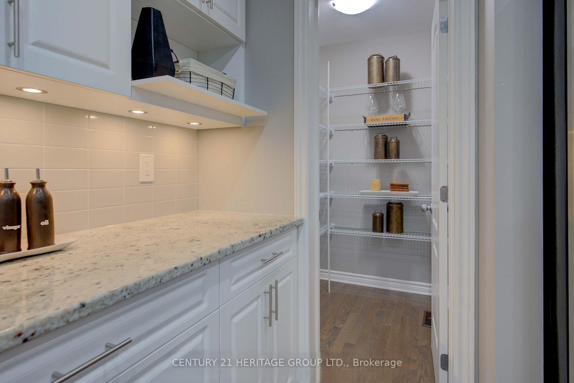 Photo 9 of 872 Stonewalk Drive, Kingston, Kingston East (Incl Barret Crt) — HOMEH