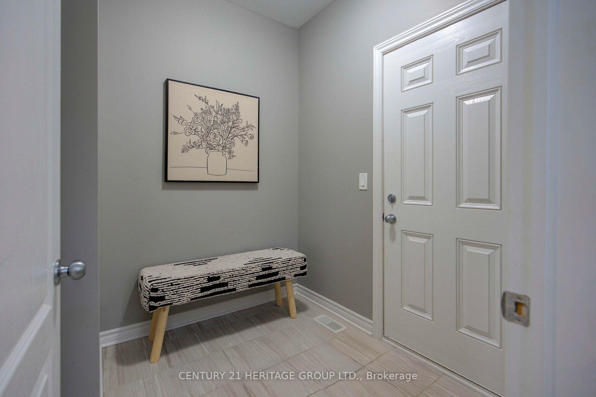 Photo 11 of 872 Stonewalk Drive, Kingston, Kingston East (Incl Barret Crt) — HOMEH