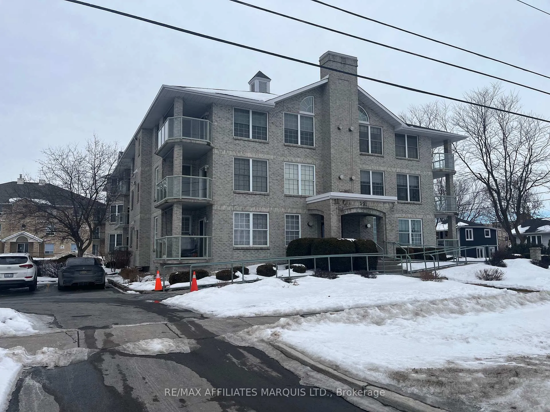Photo 1 of Unit 301, 301 Water Street W, Cornwall — HOMEH