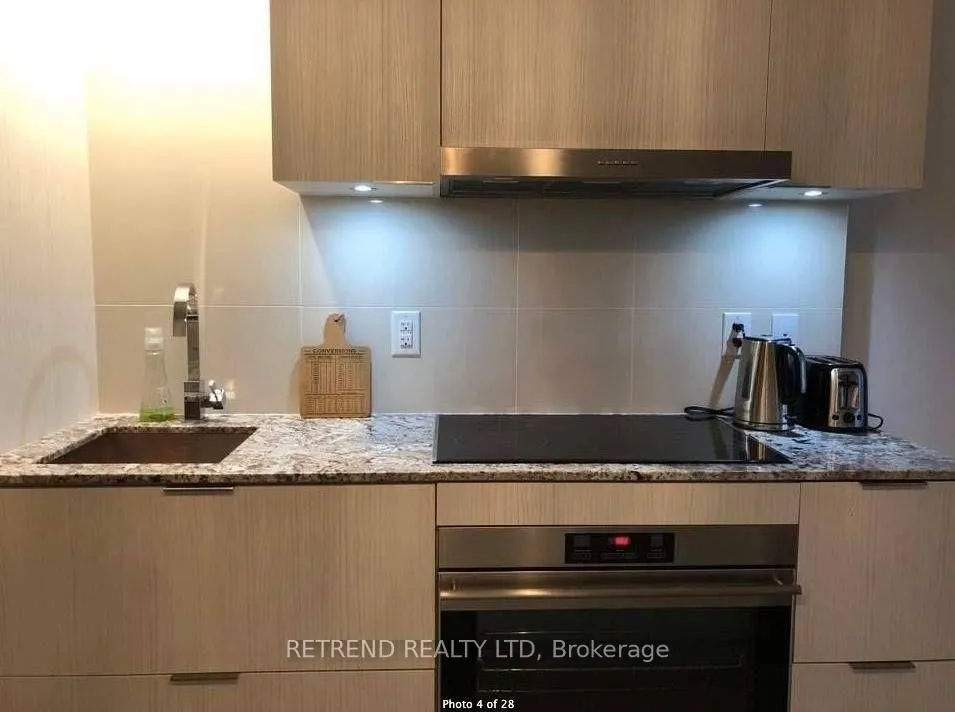 Photo 3 of Unit 1408, 1 Bloor Street E, Toronto, Church-Yonge Corridor — HOMEH