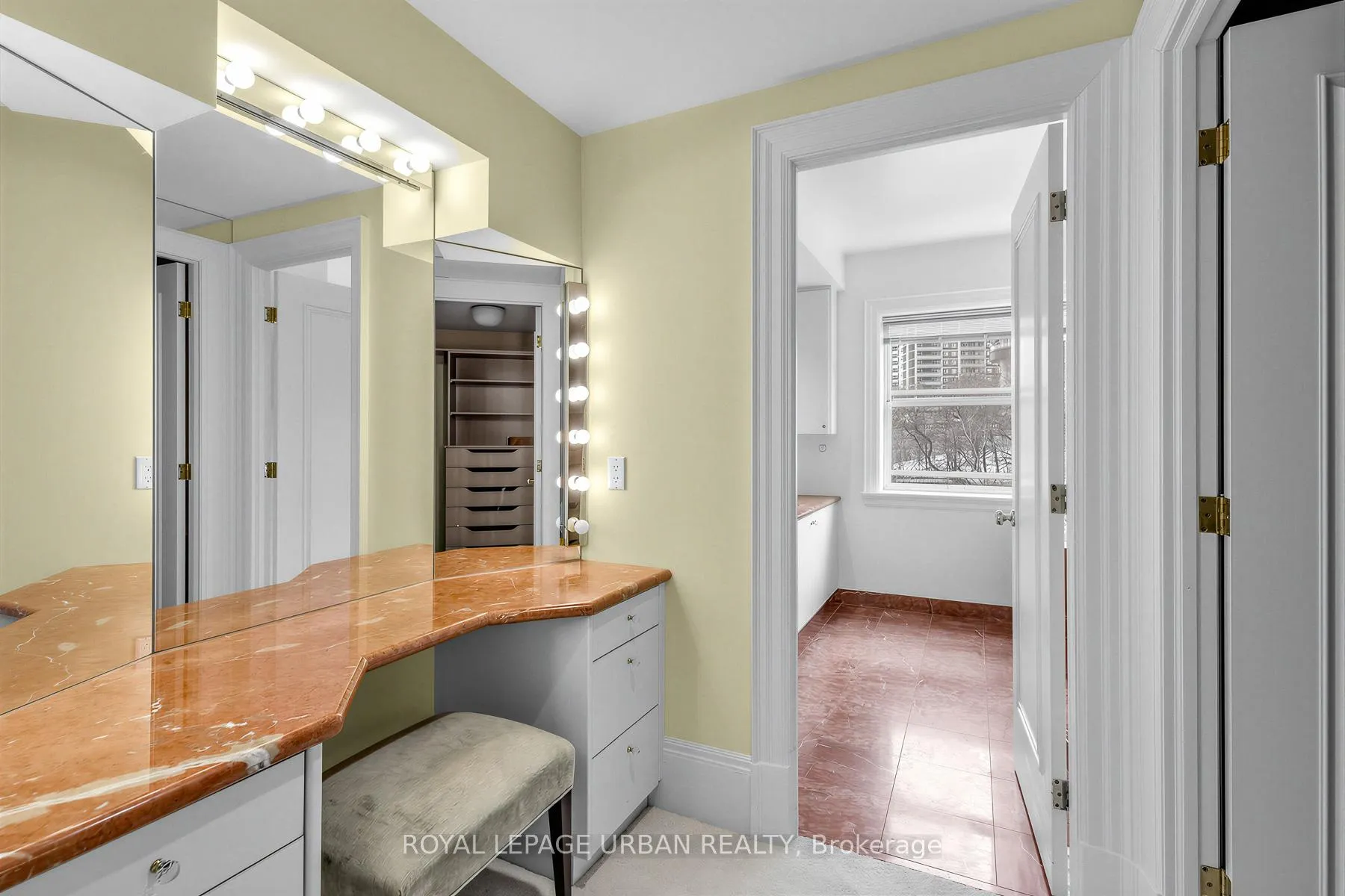 Photo 11 of Unit 544, 21 Dale Avenue, Toronto, Rosedale-Moore Park — HOMEH