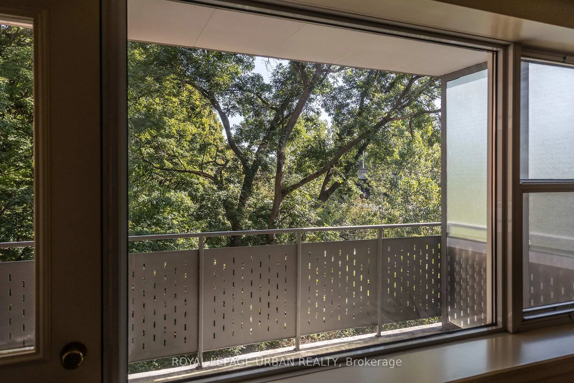 Photo 43 of Unit 544, 21 Dale Avenue, Toronto, Rosedale-Moore Park — HOMEH