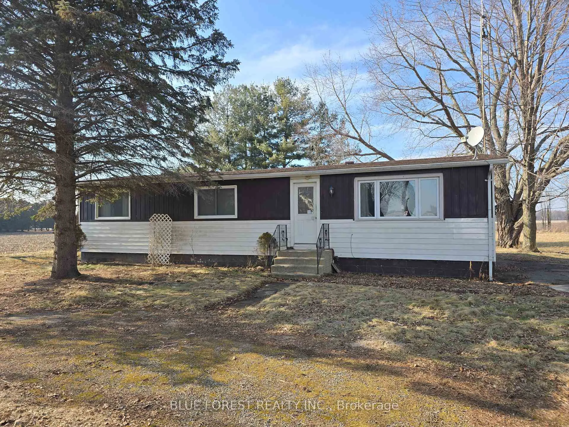 Photo 1 of 13991 Selton Line, Chatham-Kent, Thamesville — HOMEH
