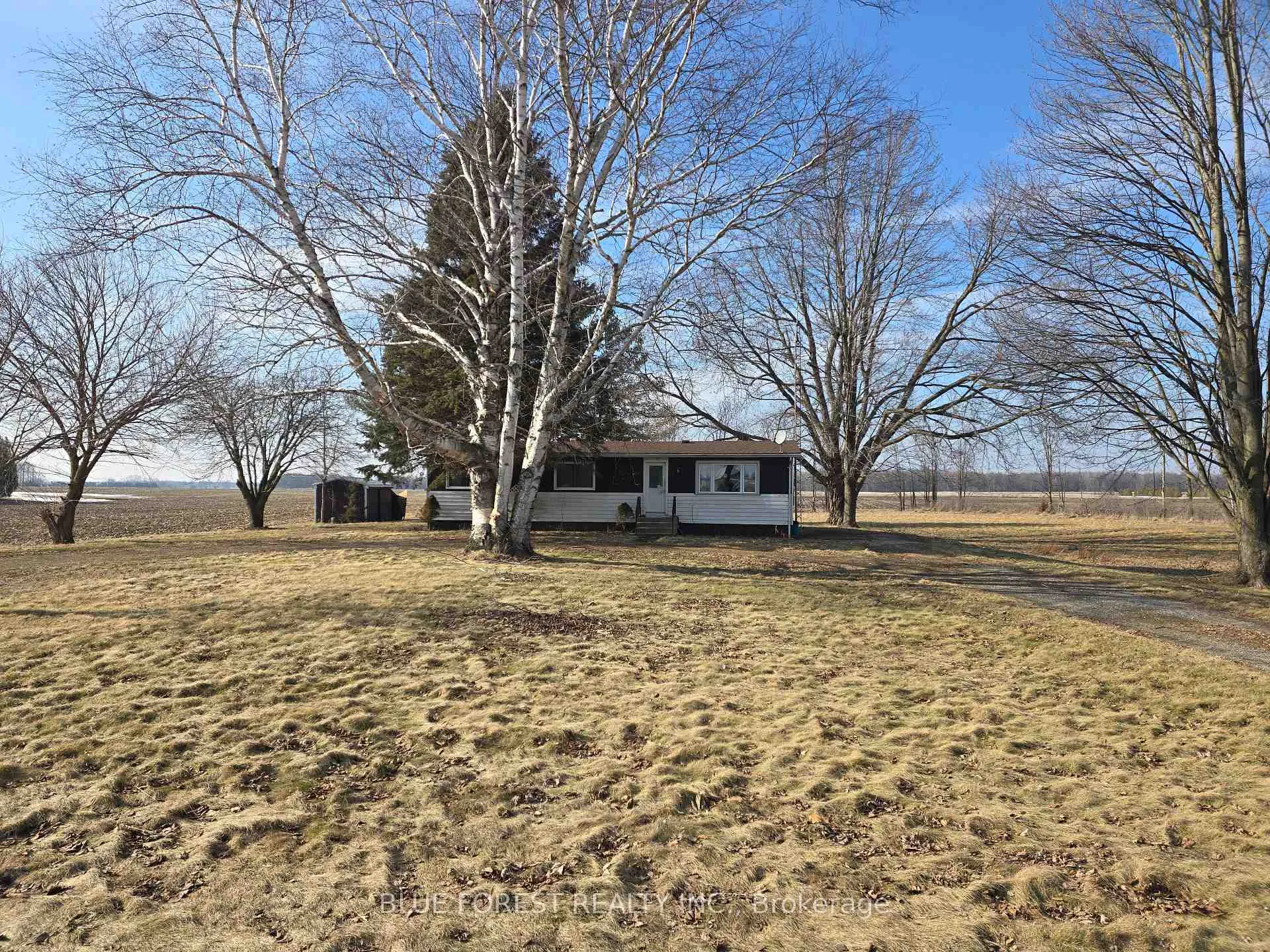 Photo 4 of 13991 Selton Line, Chatham-Kent, Thamesville — HOMEH