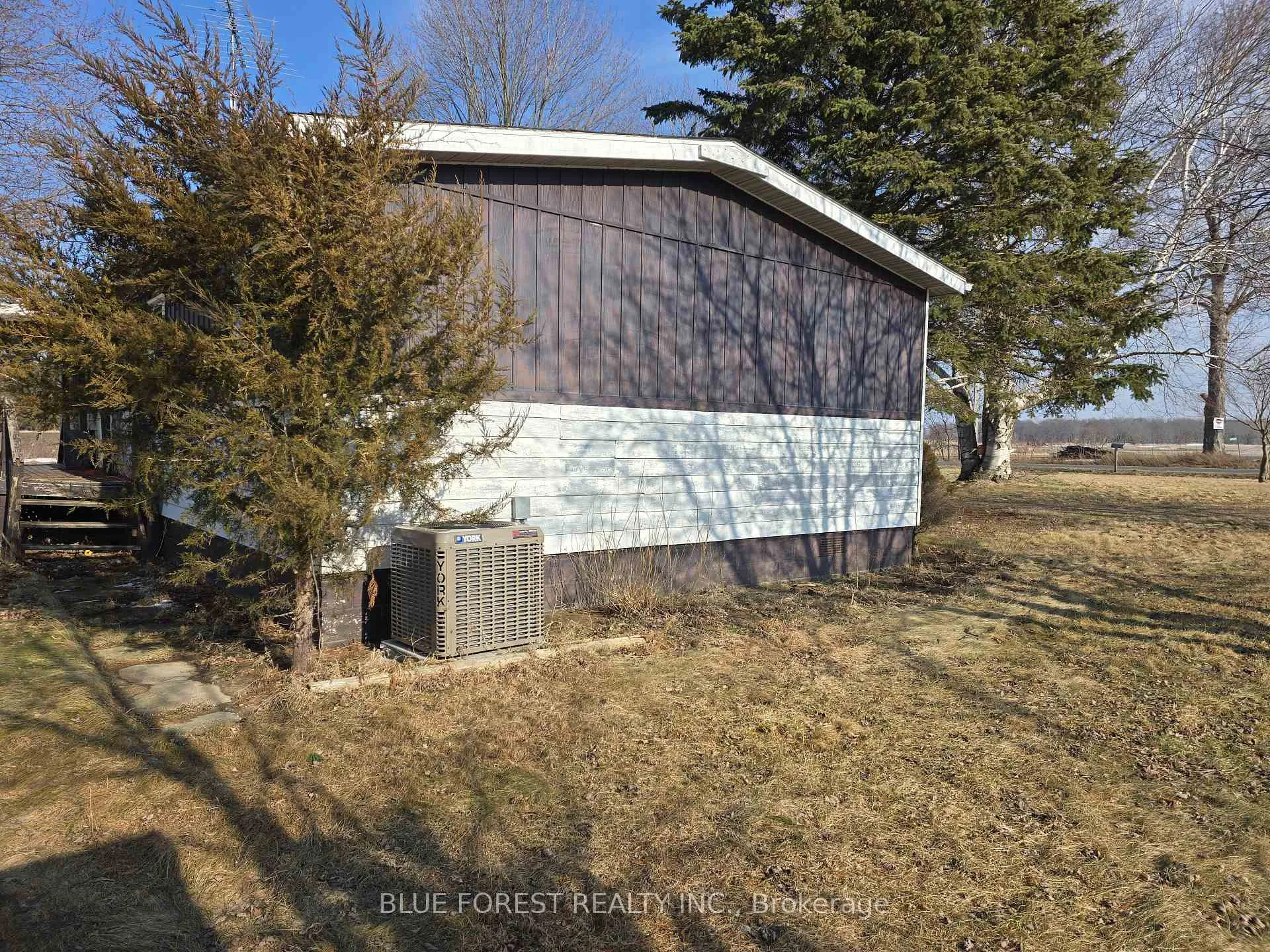 Photo 11 of 13991 Selton Line, Chatham-Kent, Thamesville — HOMEH