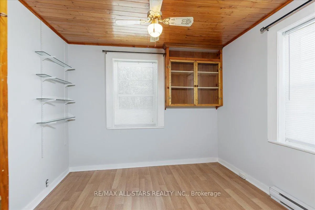 Photo 16 of 497 Main Street, Brock, Beaverton — HOMEH