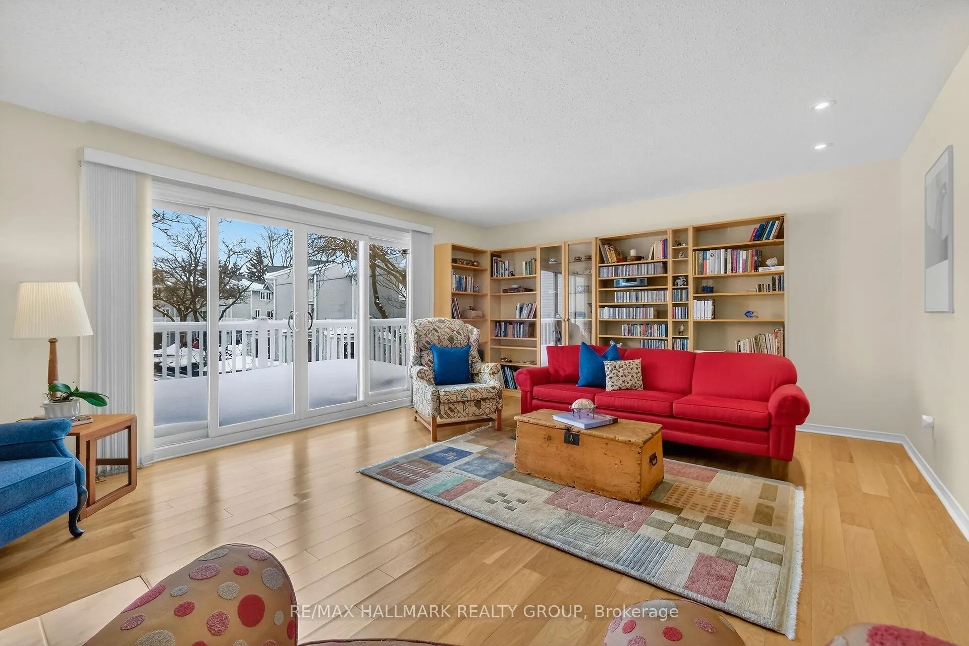 Photo 18 of Unit 5, 9 Forsyth Lane, Ottawa, Crystal Beach — HOMEH