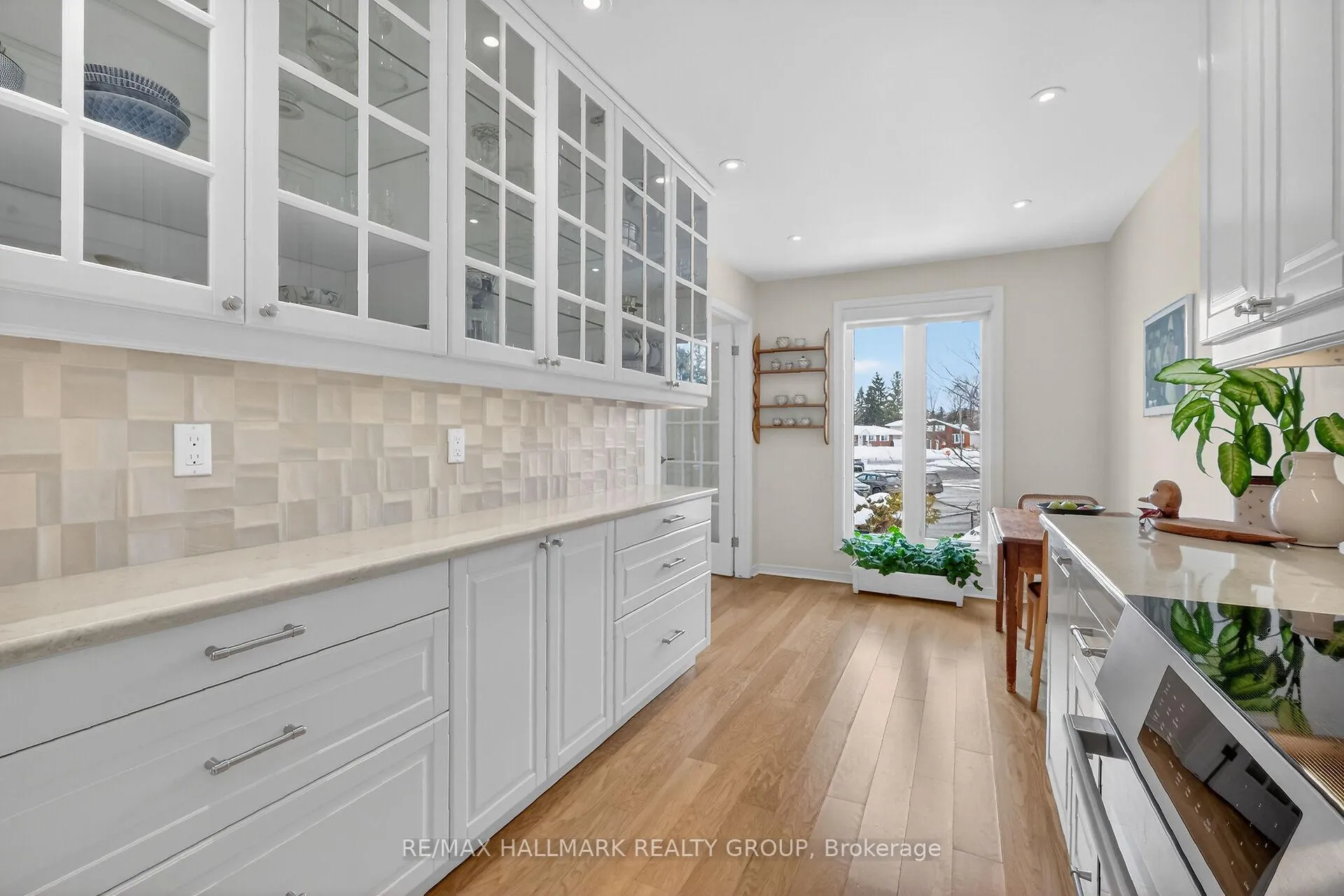 Photo 28 of Unit 5, 9 Forsyth Lane, Ottawa, Crystal Beach — HOMEH