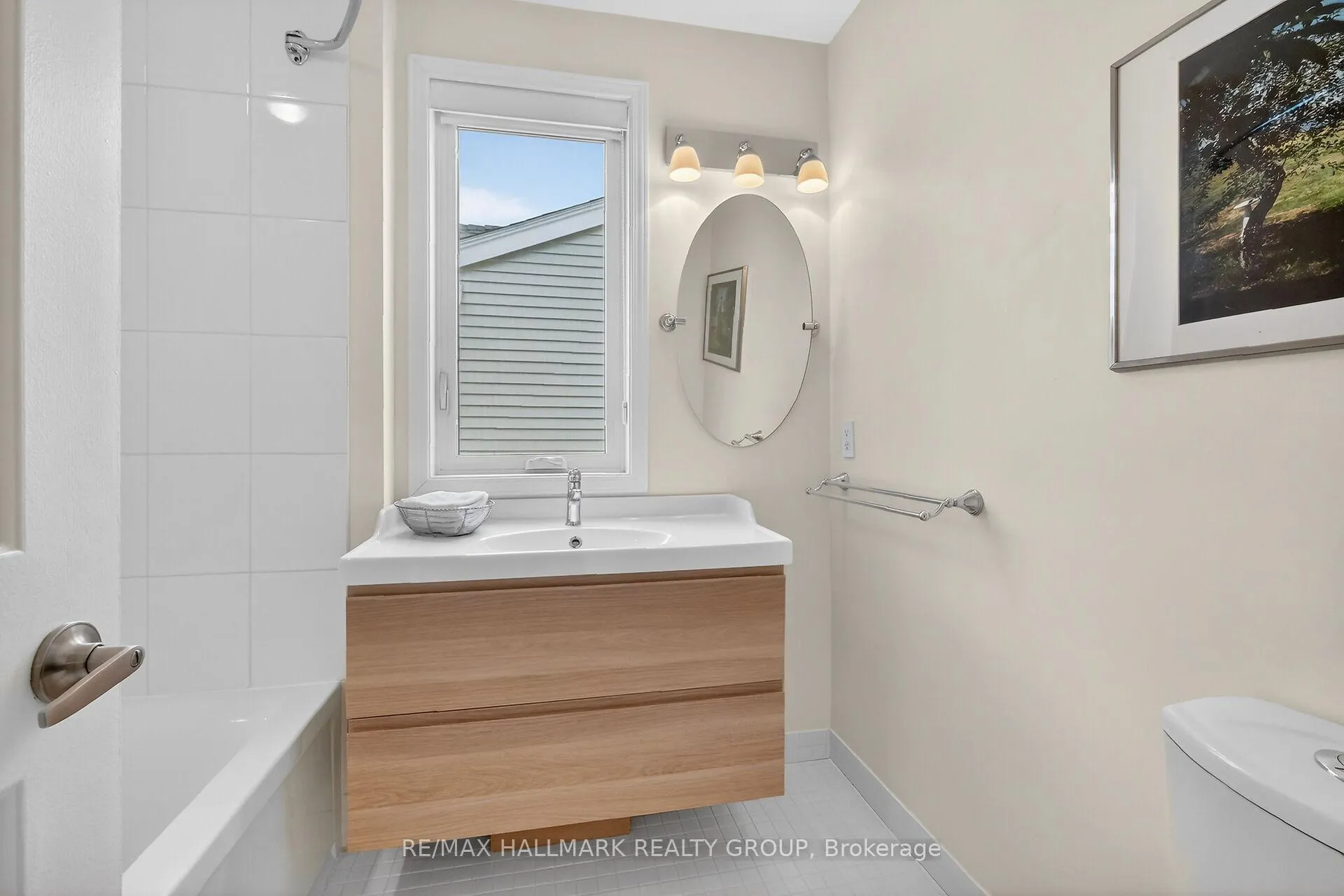 Photo 36 of Unit 5, 9 Forsyth Lane, Ottawa, Crystal Beach — HOMEH