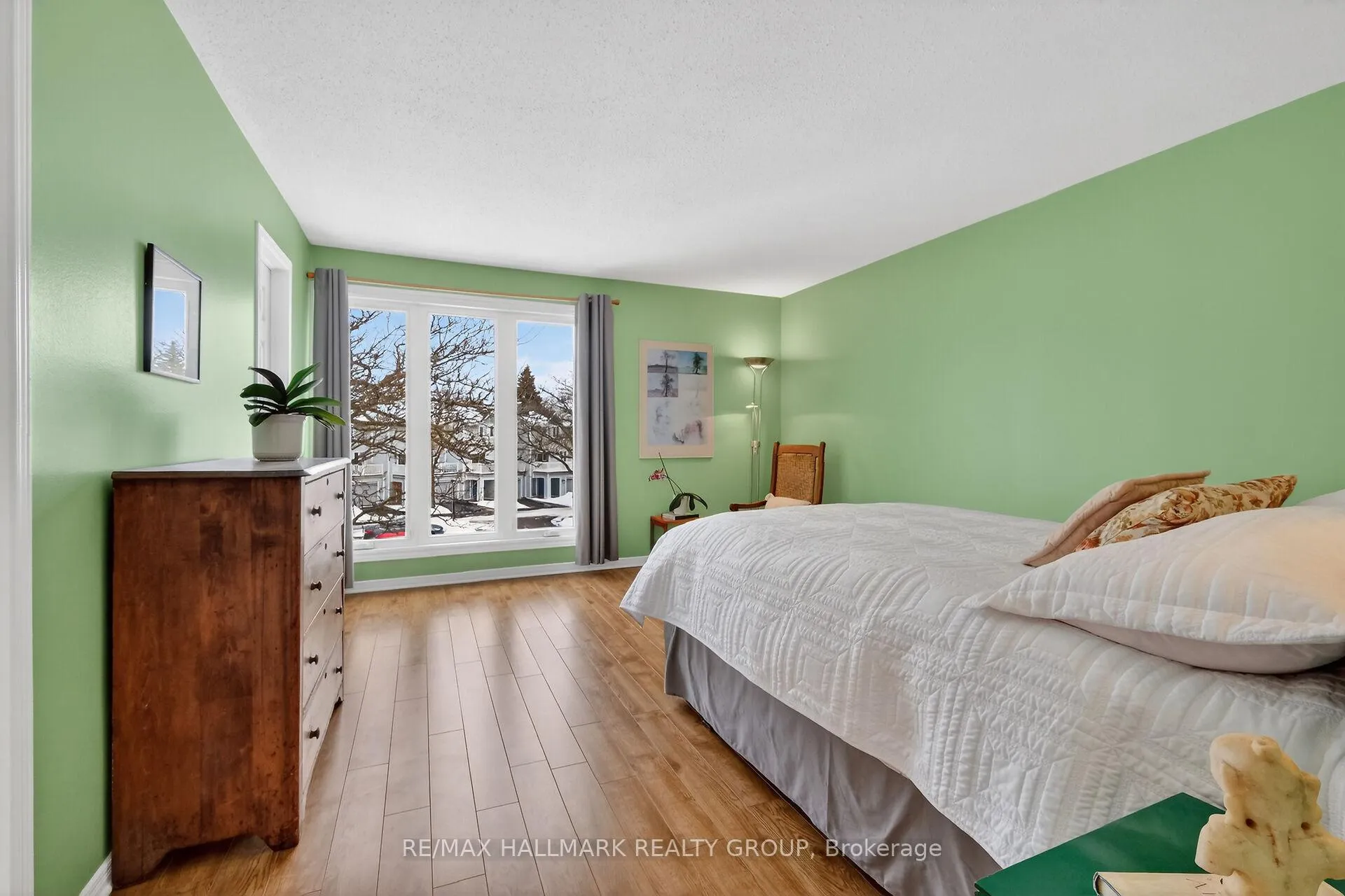 Photo 38 of Unit 5, 9 Forsyth Lane, Ottawa, Crystal Beach — HOMEH