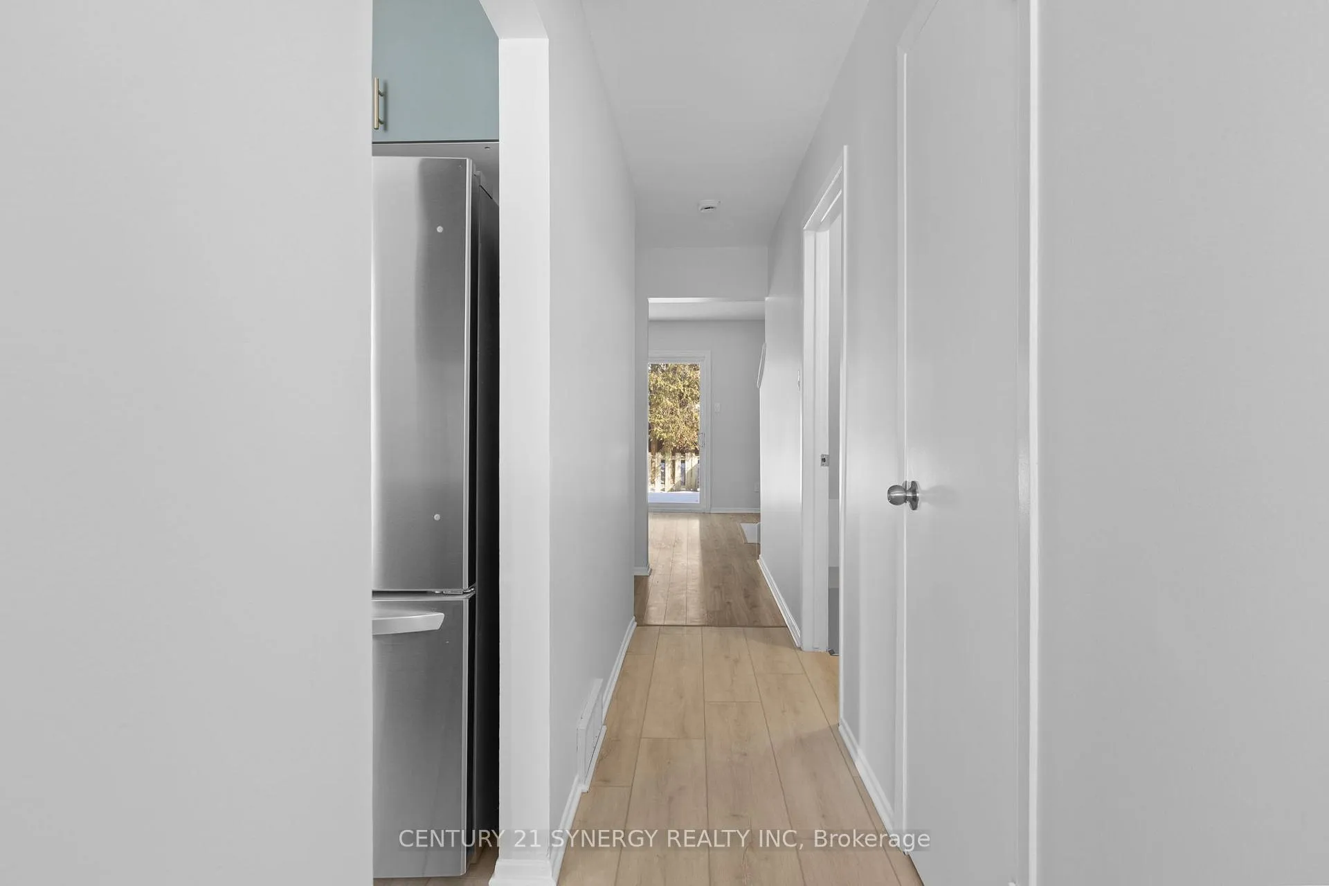 Photo 7 of Unit 22, 1963 Fairglen Mews, Ottawa, Blackburn Hamlet (South) — HOMEH