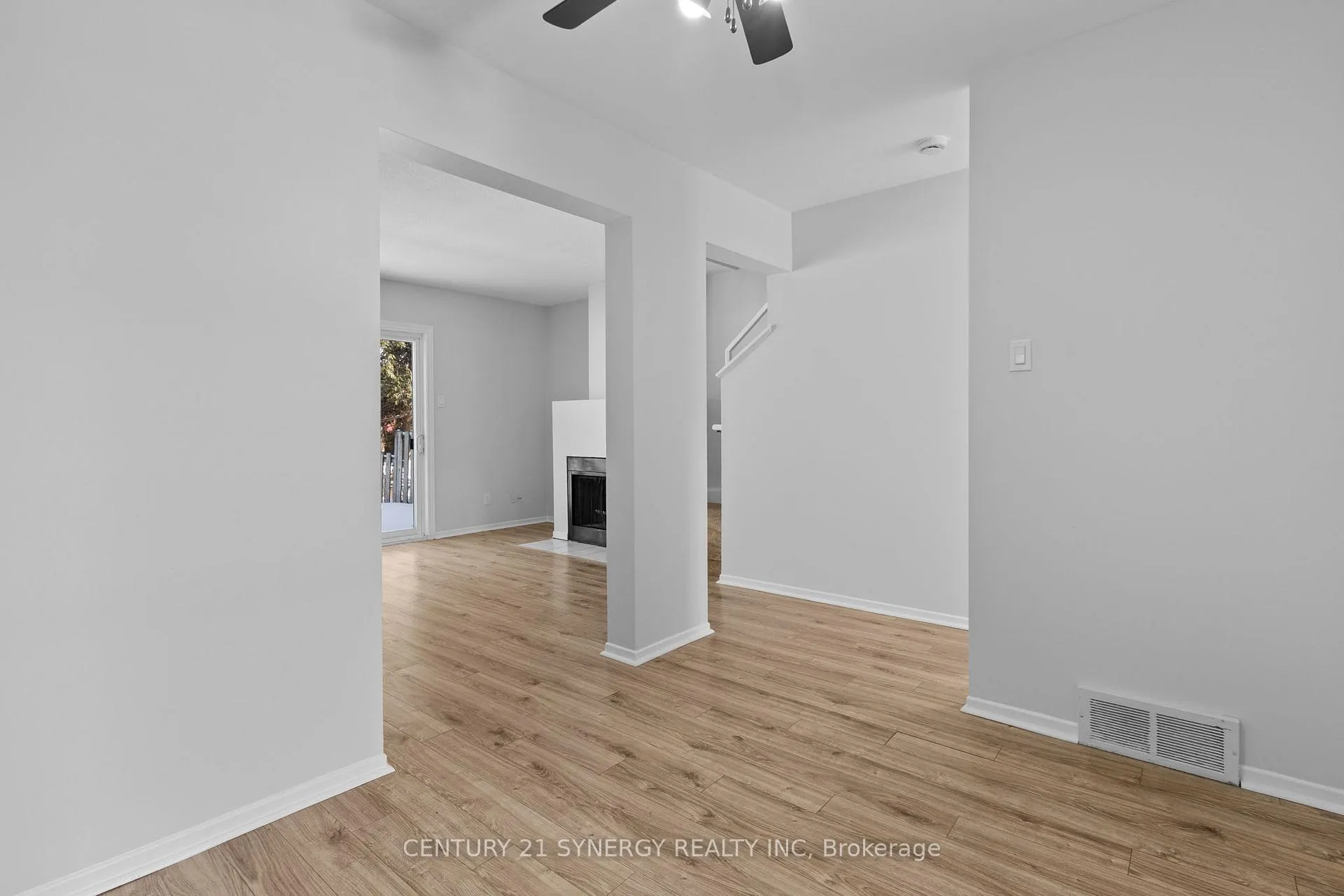 Photo 11 of Unit 22, 1963 Fairglen Mews, Ottawa, Blackburn Hamlet (South) — HOMEH