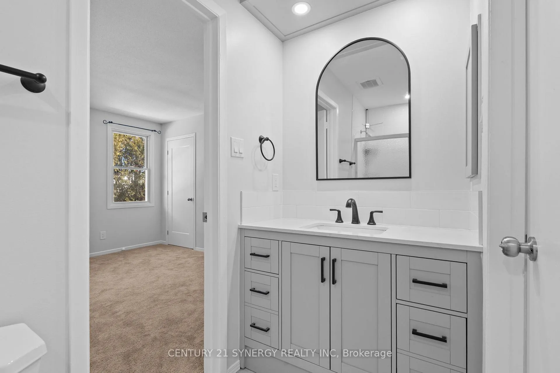 Photo 24 of Unit 22, 1963 Fairglen Mews, Ottawa, Blackburn Hamlet (South) — HOMEH