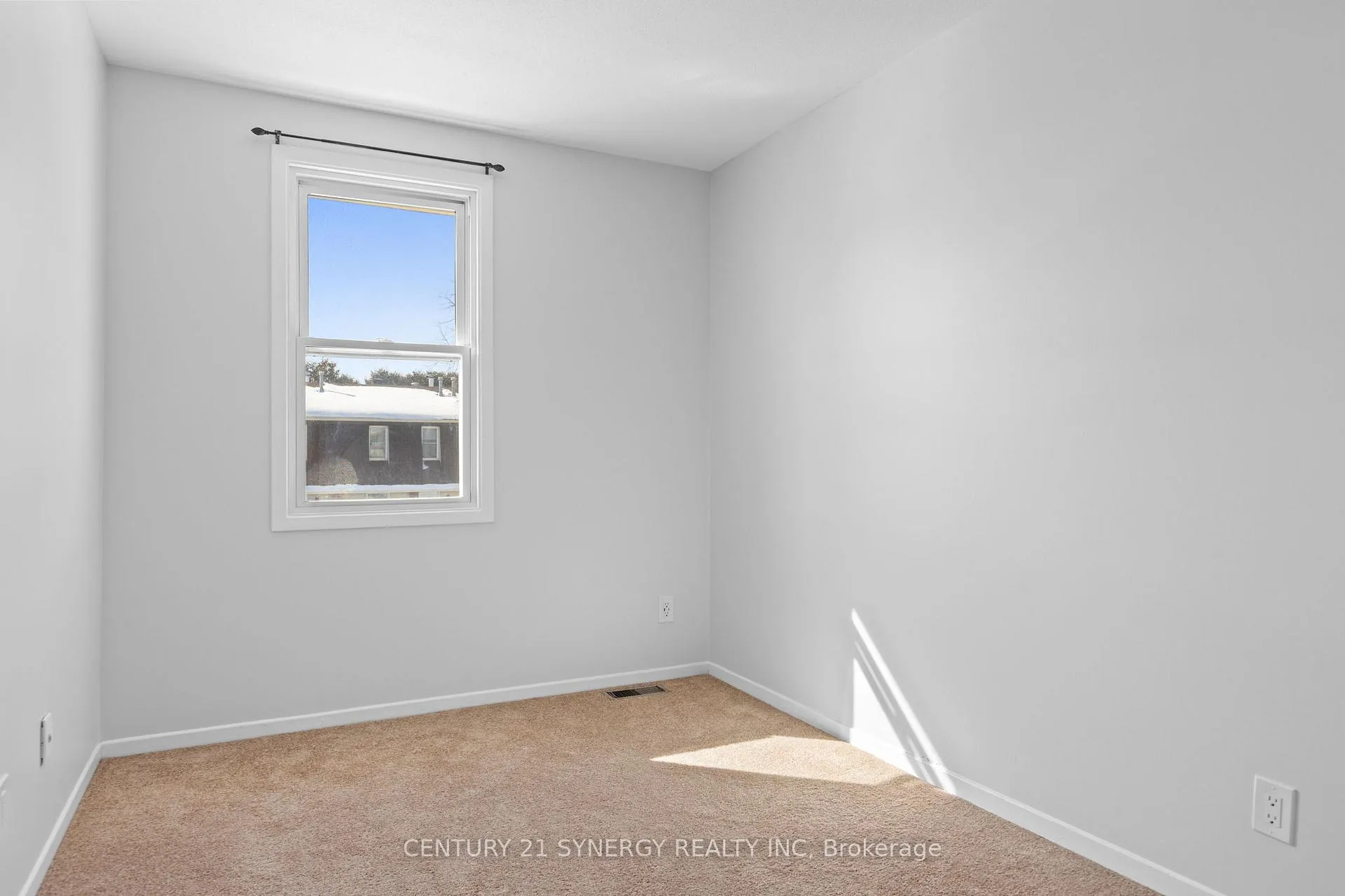 Photo 26 of Unit 22, 1963 Fairglen Mews, Ottawa, Blackburn Hamlet (South) — HOMEH