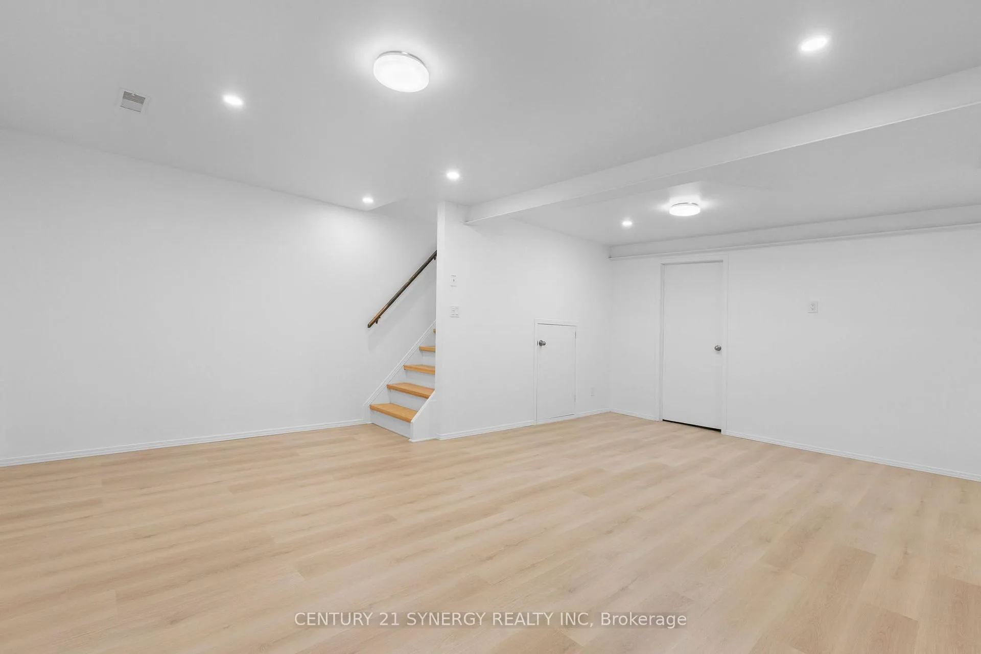Photo 31 of Unit 22, 1963 Fairglen Mews, Ottawa, Blackburn Hamlet (South) — HOMEH