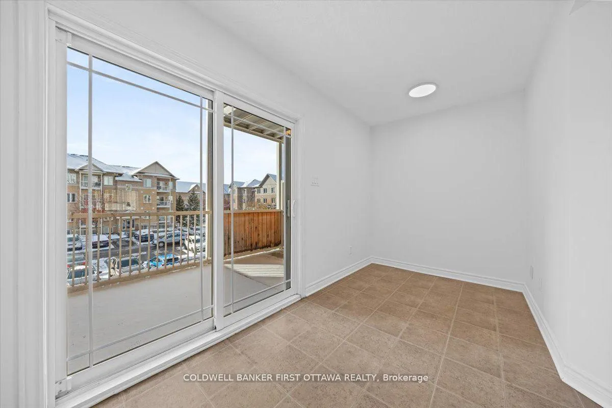 Photo 10 of 112 Paseo Private, Ottawa, Centrepointe — HOMEH