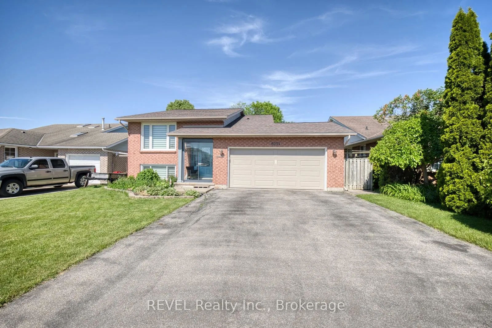 Front of 5261 Sherri Avenue