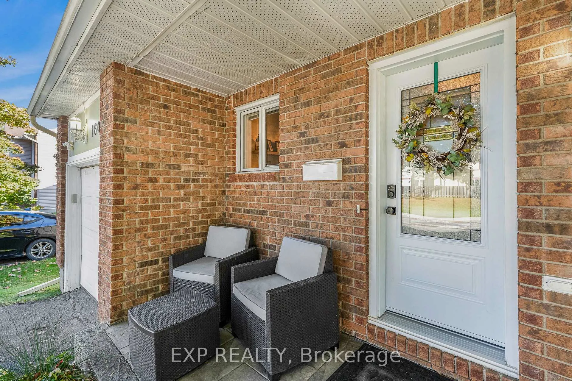 Photo 4 of 1601 Bottriell Way, Ottawa, Fallingbrook/Pineridge — HOMEH