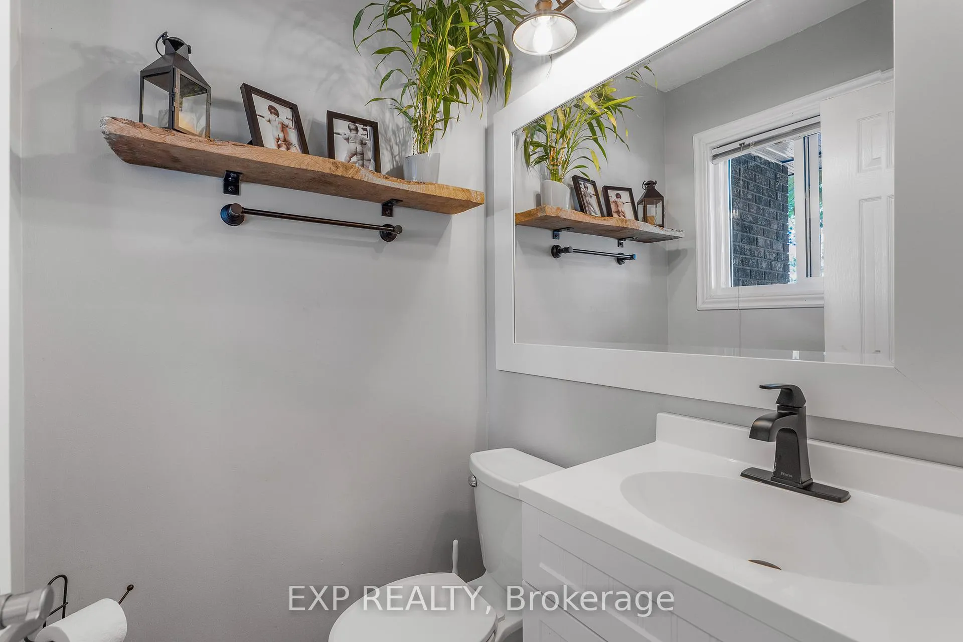Photo 6 of 1601 Bottriell Way, Ottawa, Fallingbrook/Pineridge — HOMEH