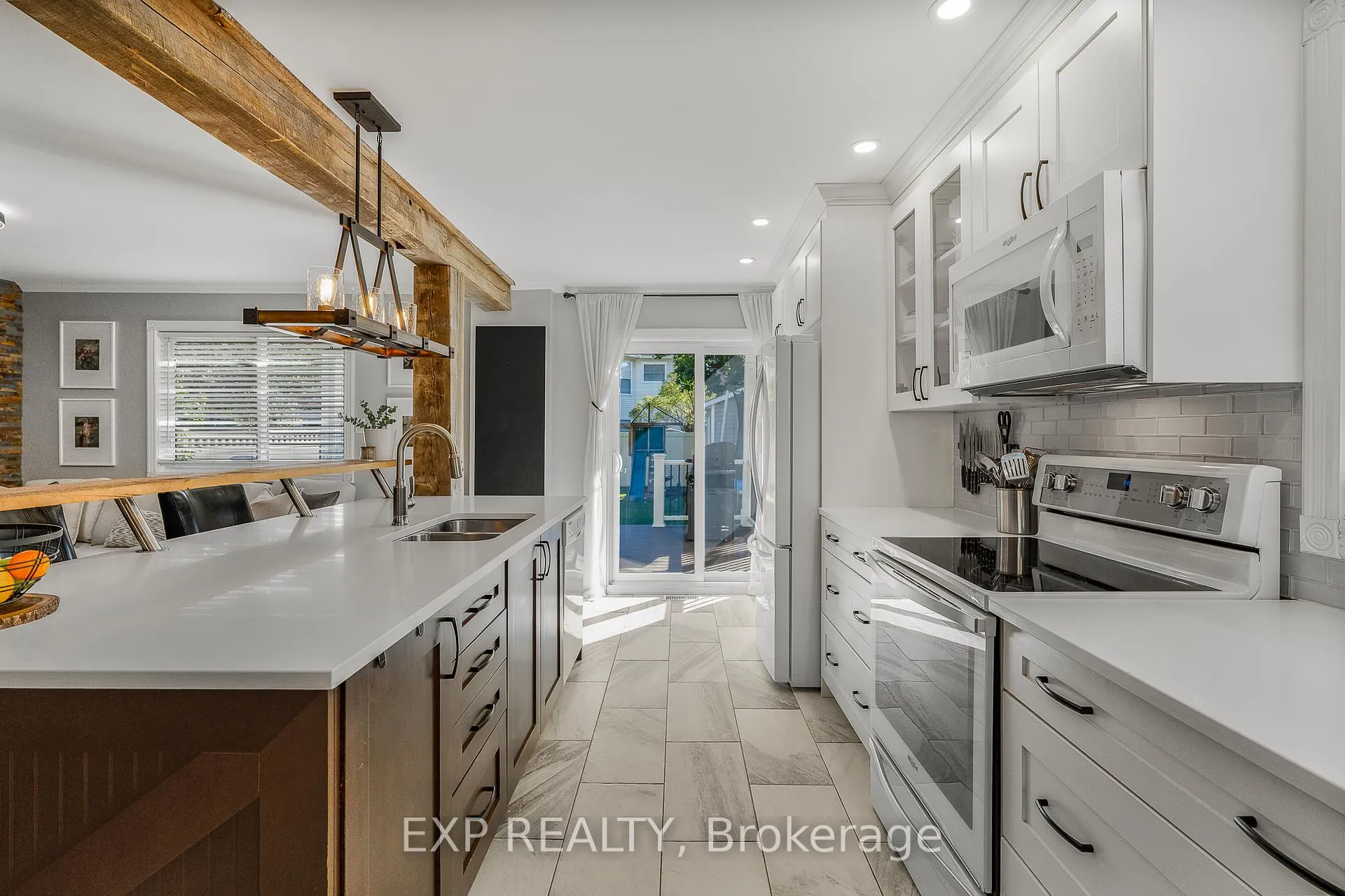 Photo 13 of 1601 Bottriell Way, Ottawa, Fallingbrook/Pineridge — HOMEH