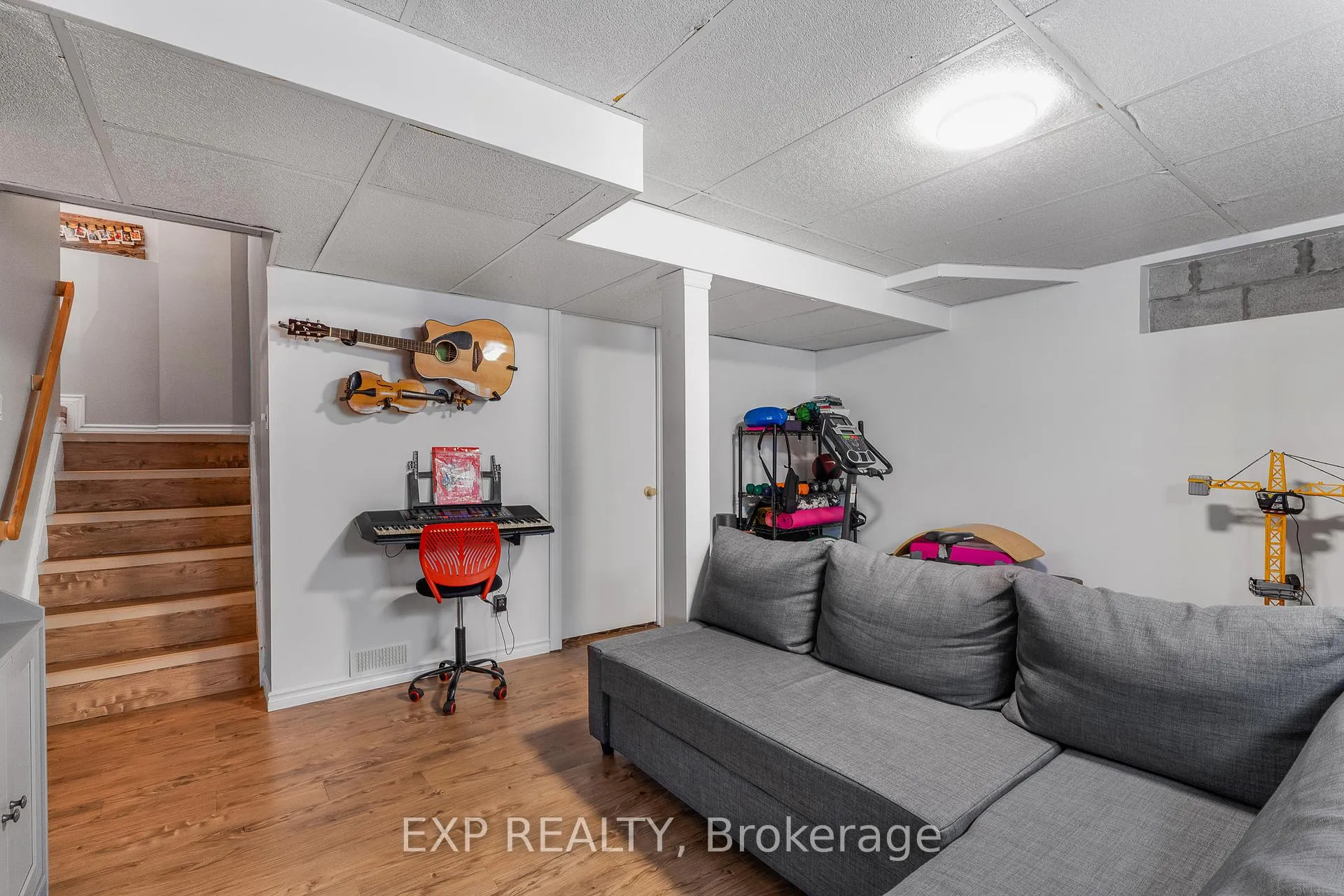 Photo 25 of 1601 Bottriell Way, Ottawa, Fallingbrook/Pineridge — HOMEH