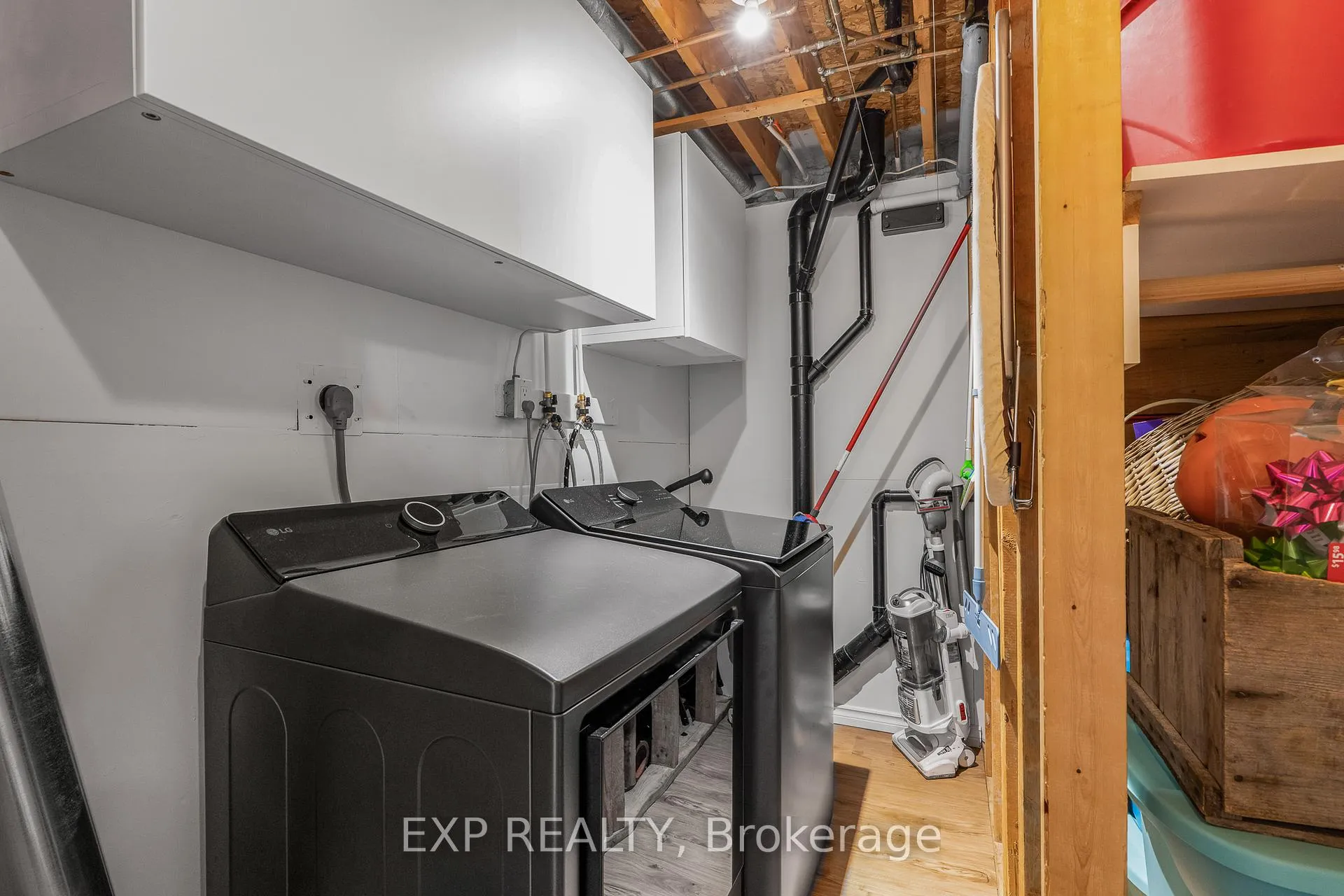 Photo 27 of 1601 Bottriell Way, Ottawa, Fallingbrook/Pineridge — HOMEH