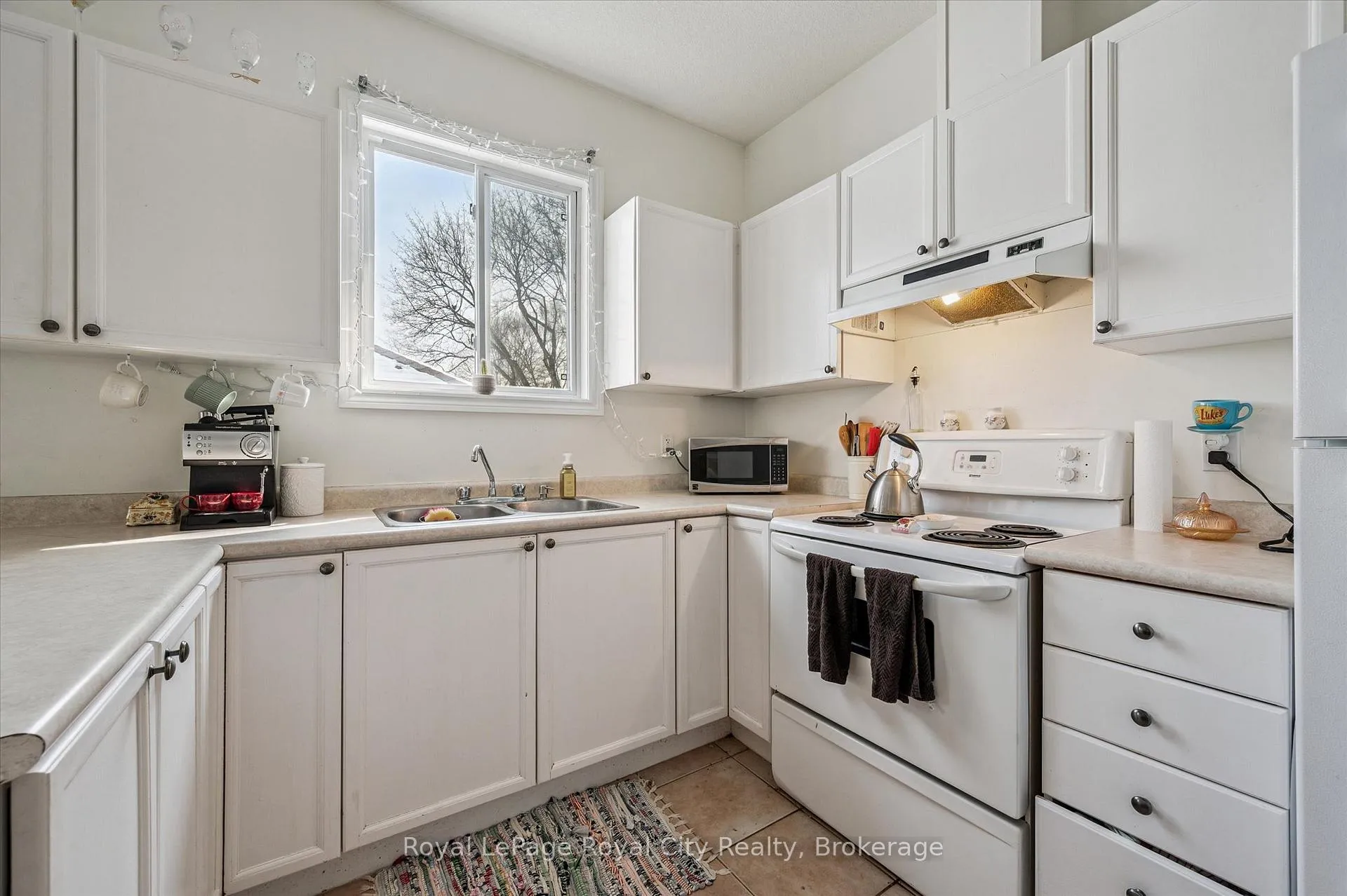 Photo 8 of 51 Johnston Street, Guelph, St. Patrick's Ward — HOMEH