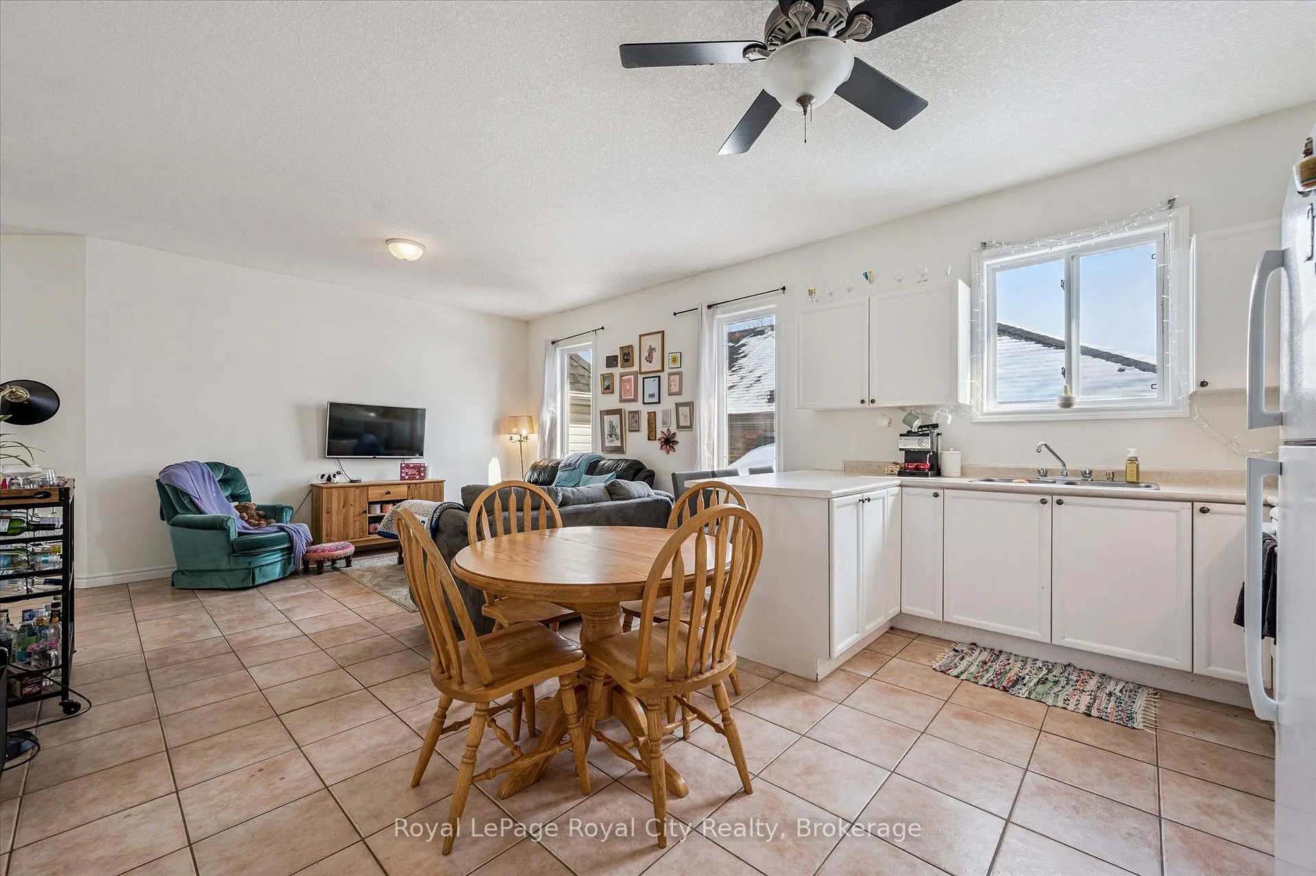 Photo 9 of 51 Johnston Street, Guelph, St. Patrick's Ward — HOMEH