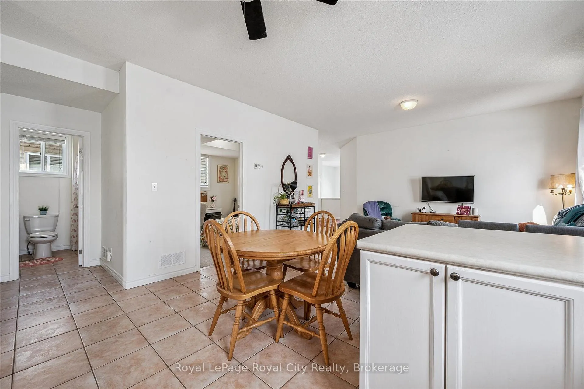 Photo 10 of 51 Johnston Street, Guelph, St. Patrick's Ward — HOMEH