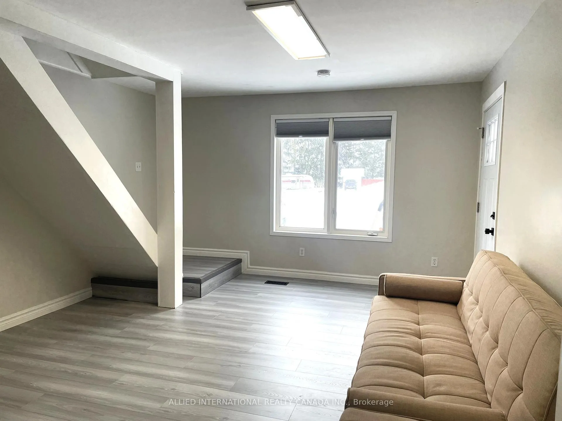 Photo 6 of 150 Tamblyn Road, Clarington, Orono — HOMEH
