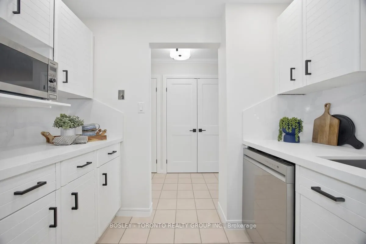 Photo 20 of Unit 1514, 268 Ridley Boulevard, Toronto, Bedford Park-Nortown — HOMEH