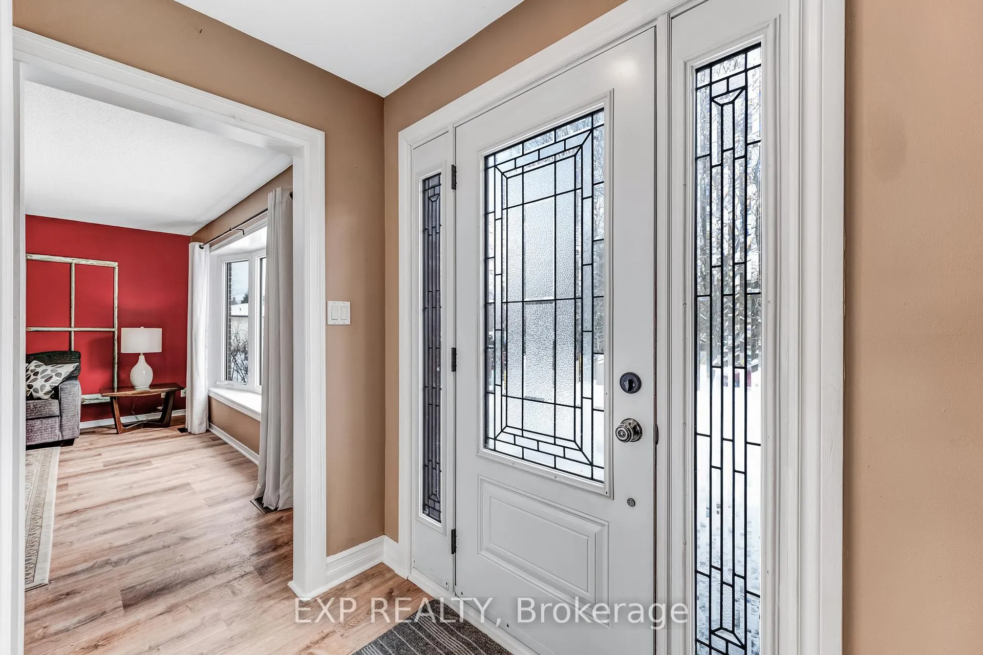 Photo 4 of 94 Cedar Street N, Uxbridge — HOMEH