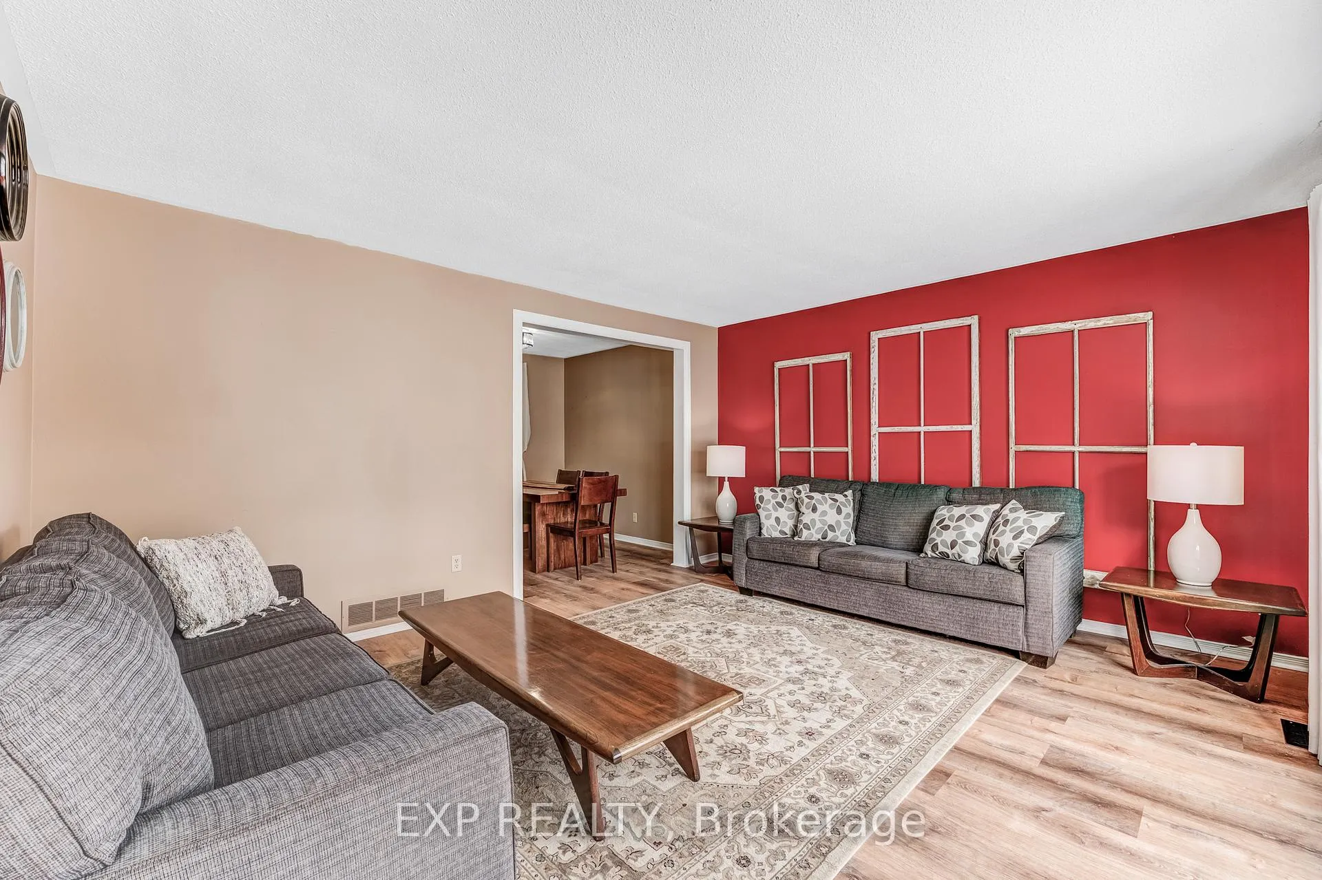 Photo 5 of 94 Cedar Street N, Uxbridge — HOMEH