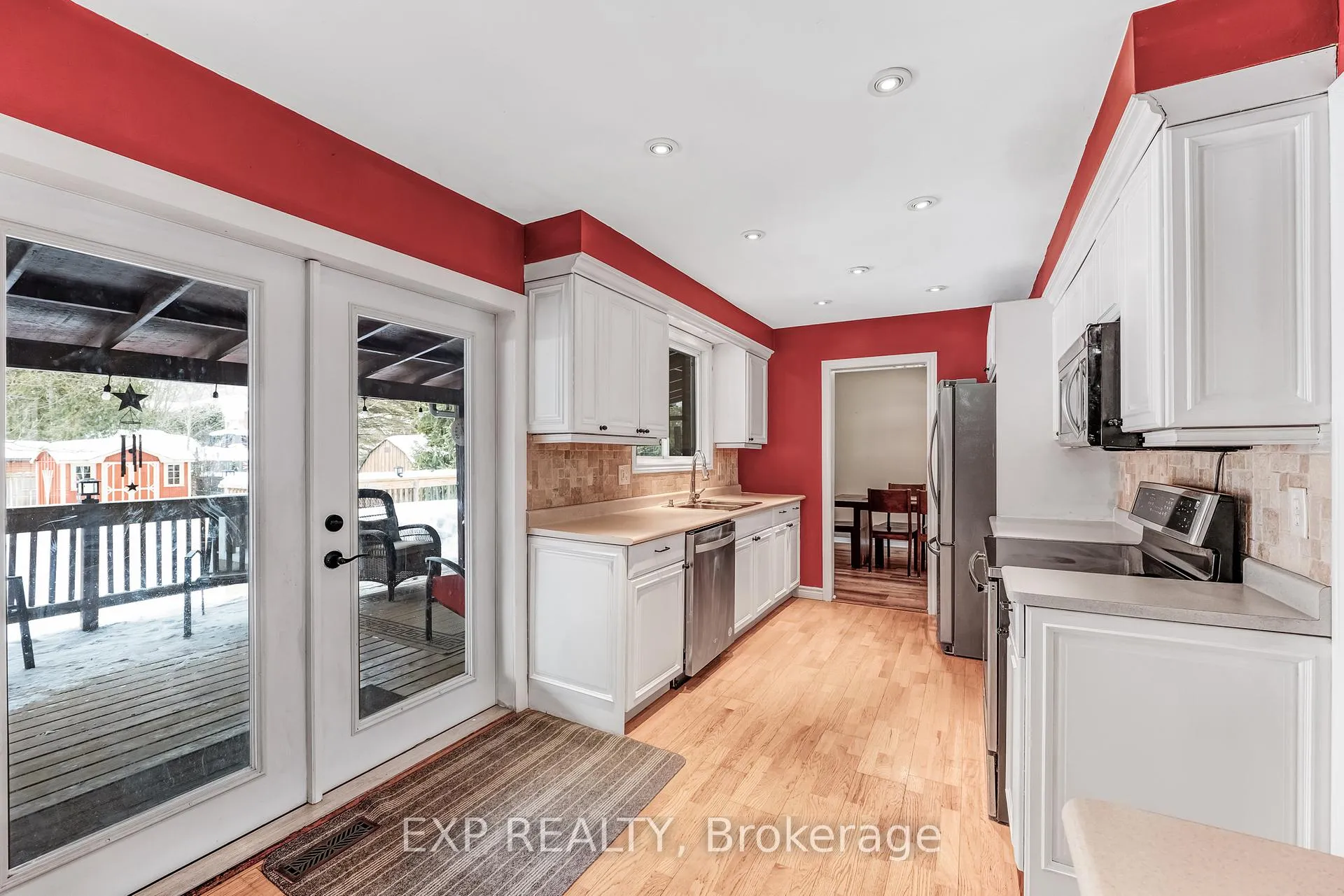 Photo 9 of 94 Cedar Street N, Uxbridge — HOMEH