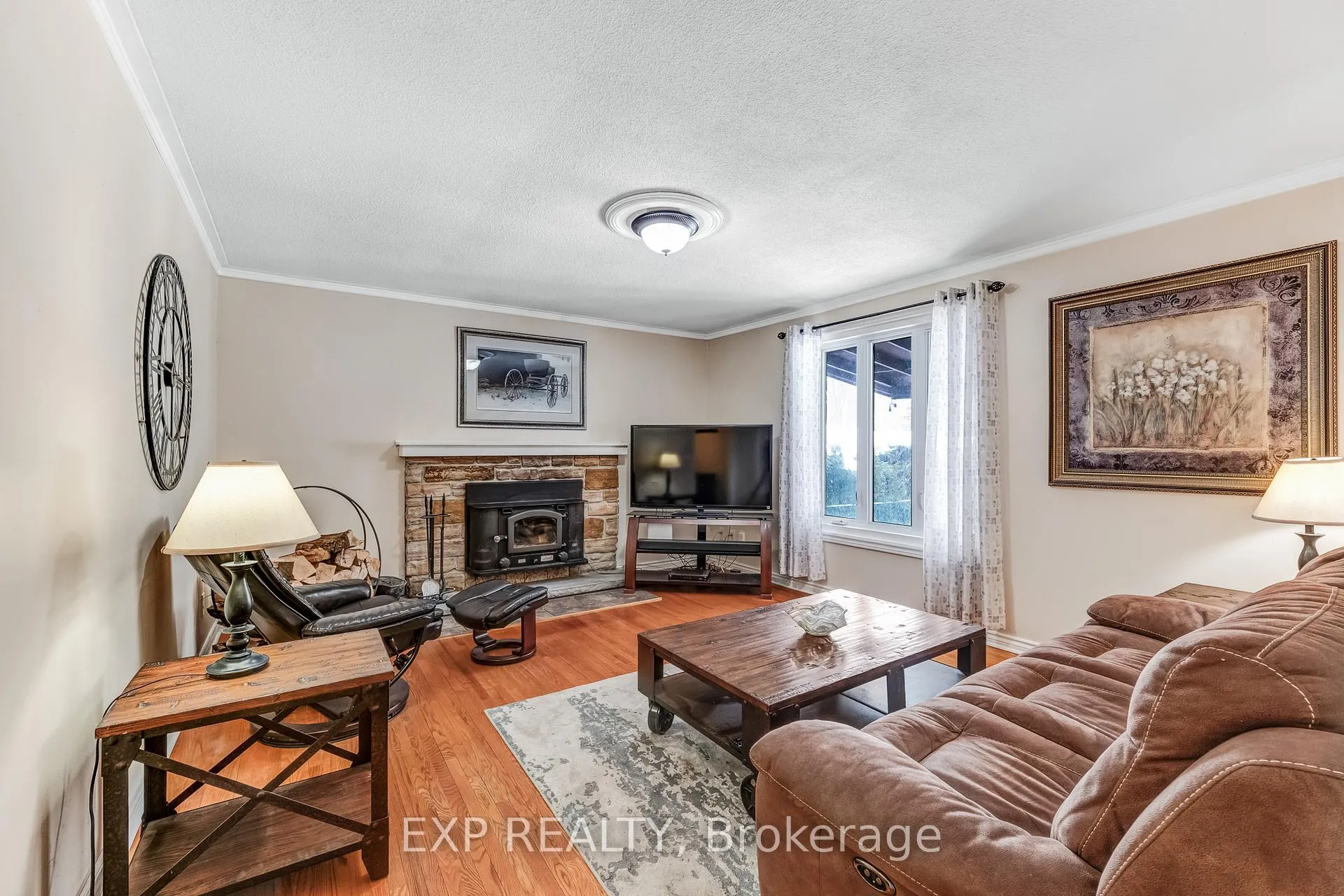 Photo 14 of 94 Cedar Street N, Uxbridge — HOMEH