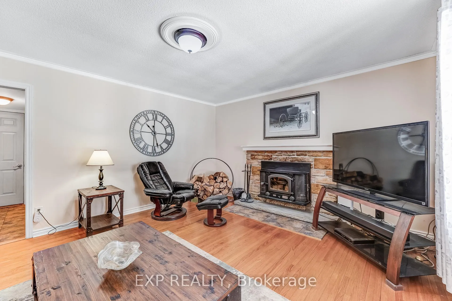 Photo 16 of 94 Cedar Street N, Uxbridge — HOMEH